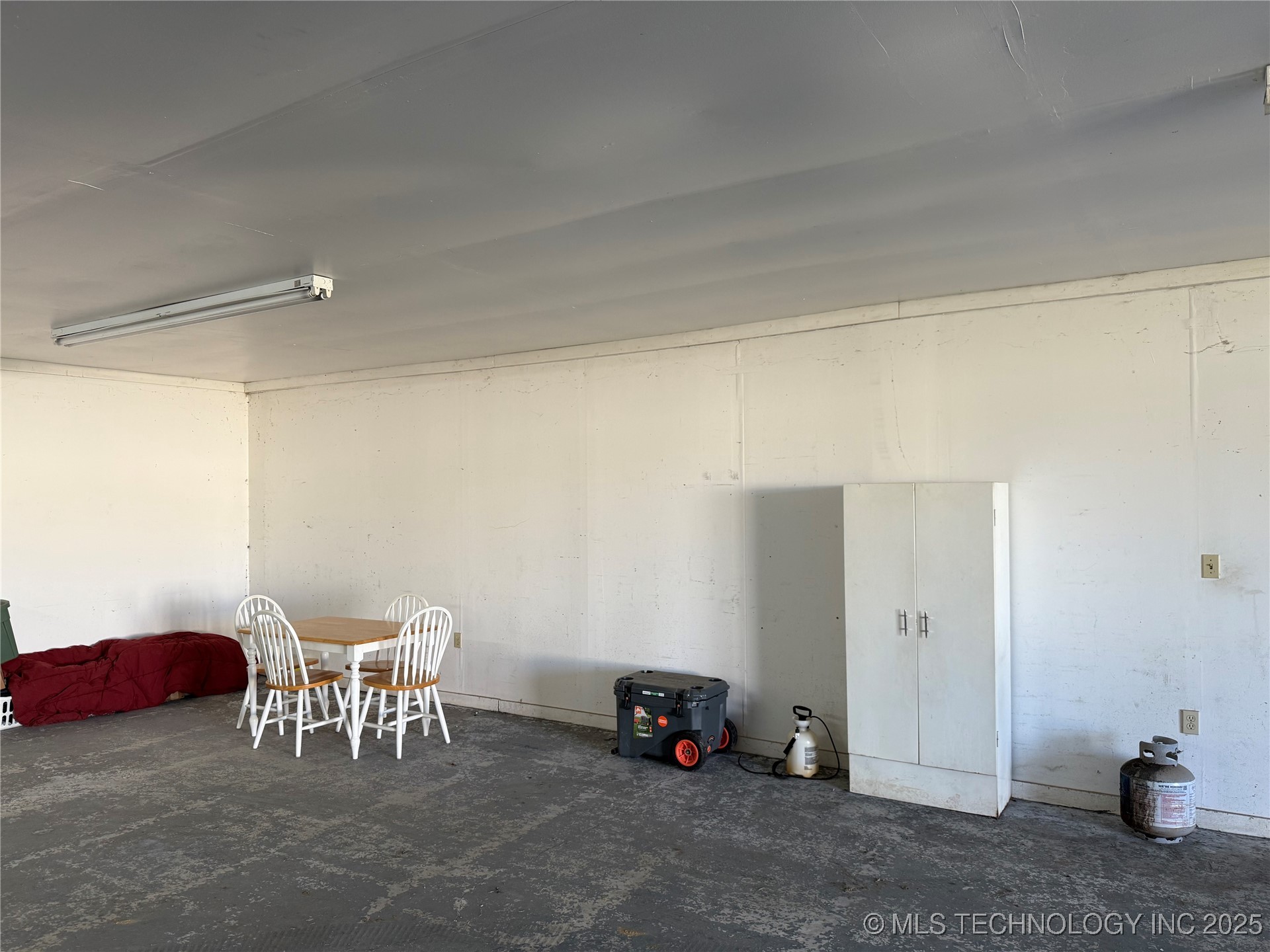 704 E 2nd Avenue Warner OK 74469