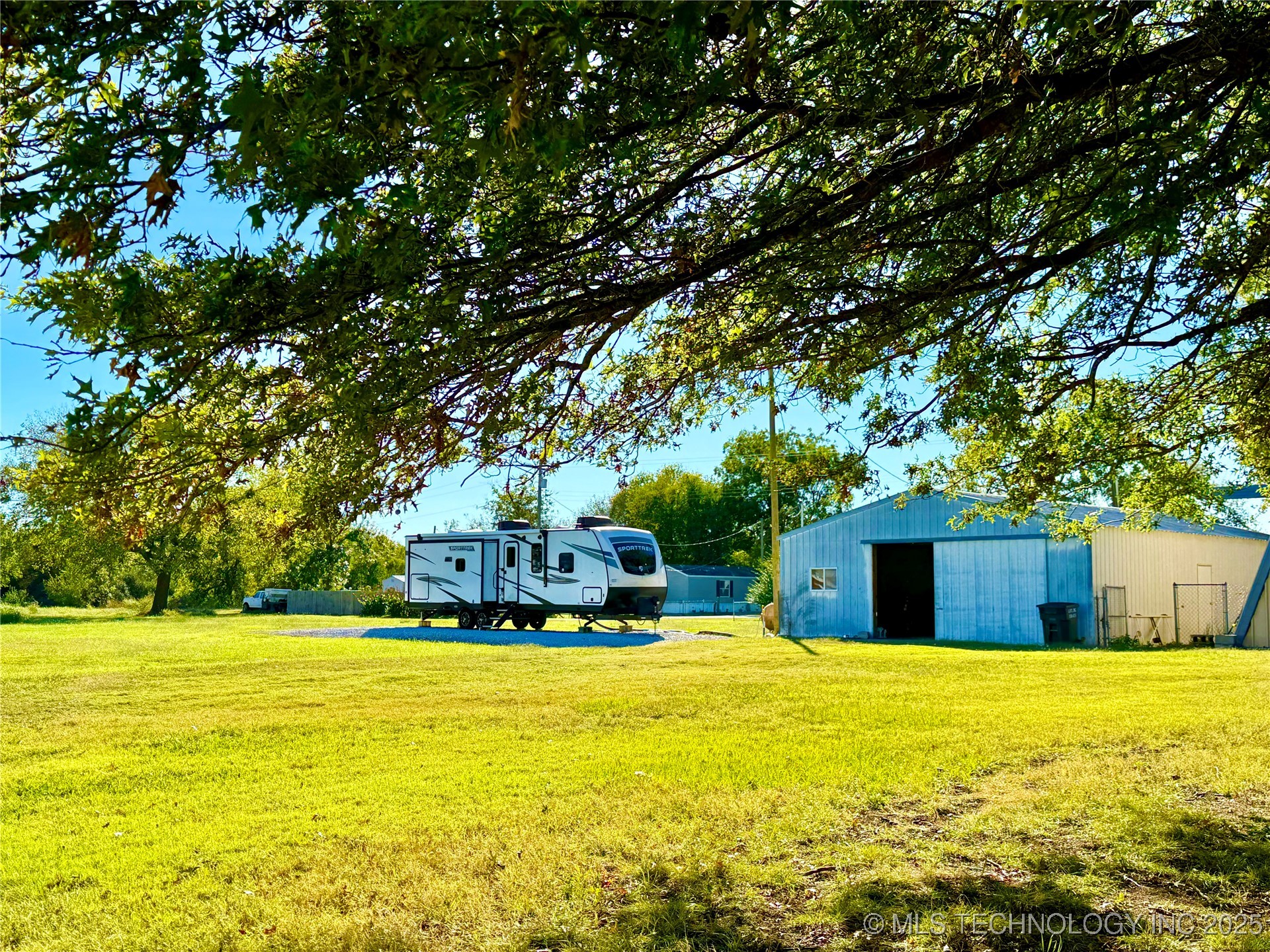 704 E 2nd Avenue Warner OK 74469