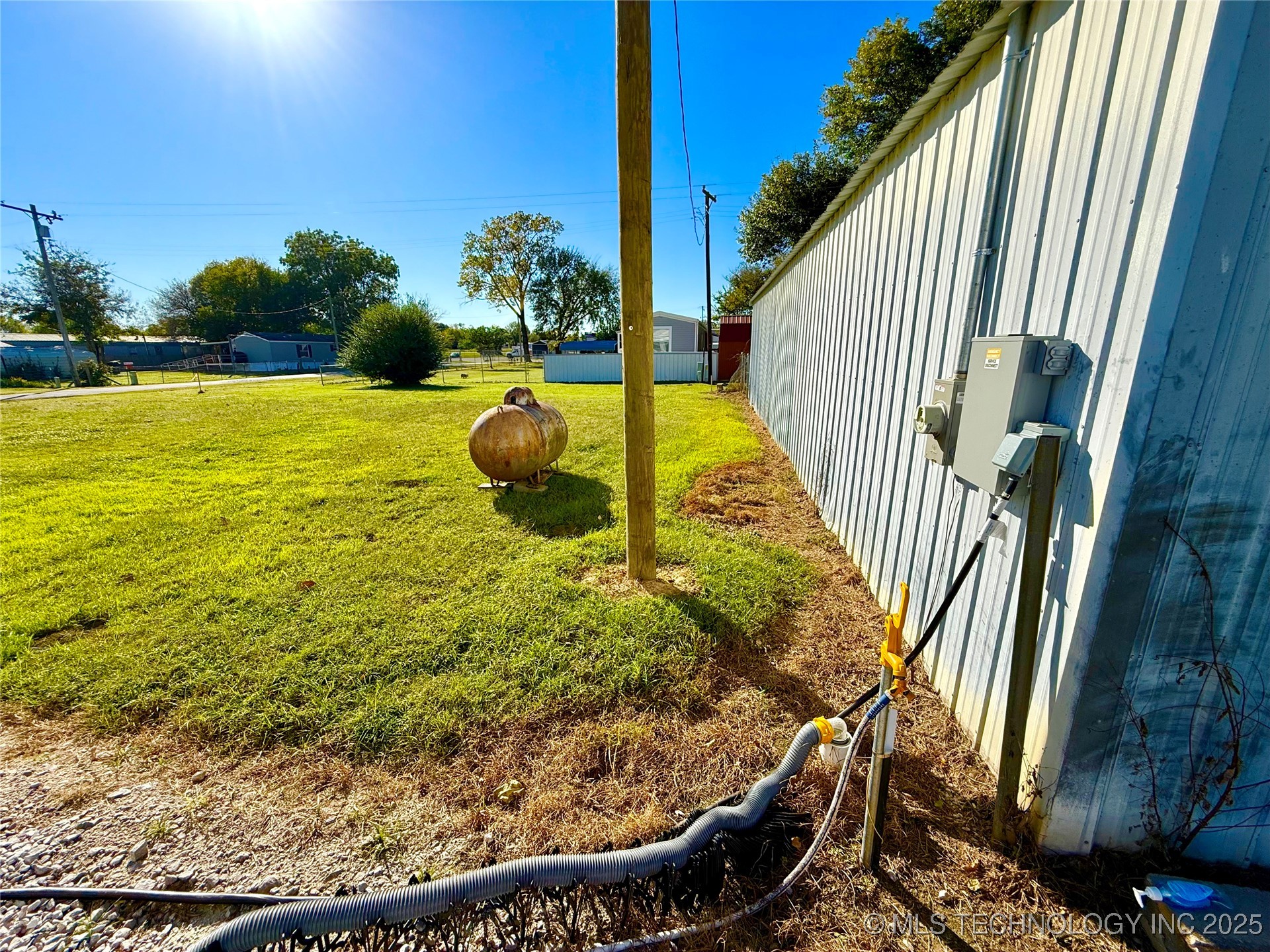 704 E 2nd Avenue Warner OK 74469