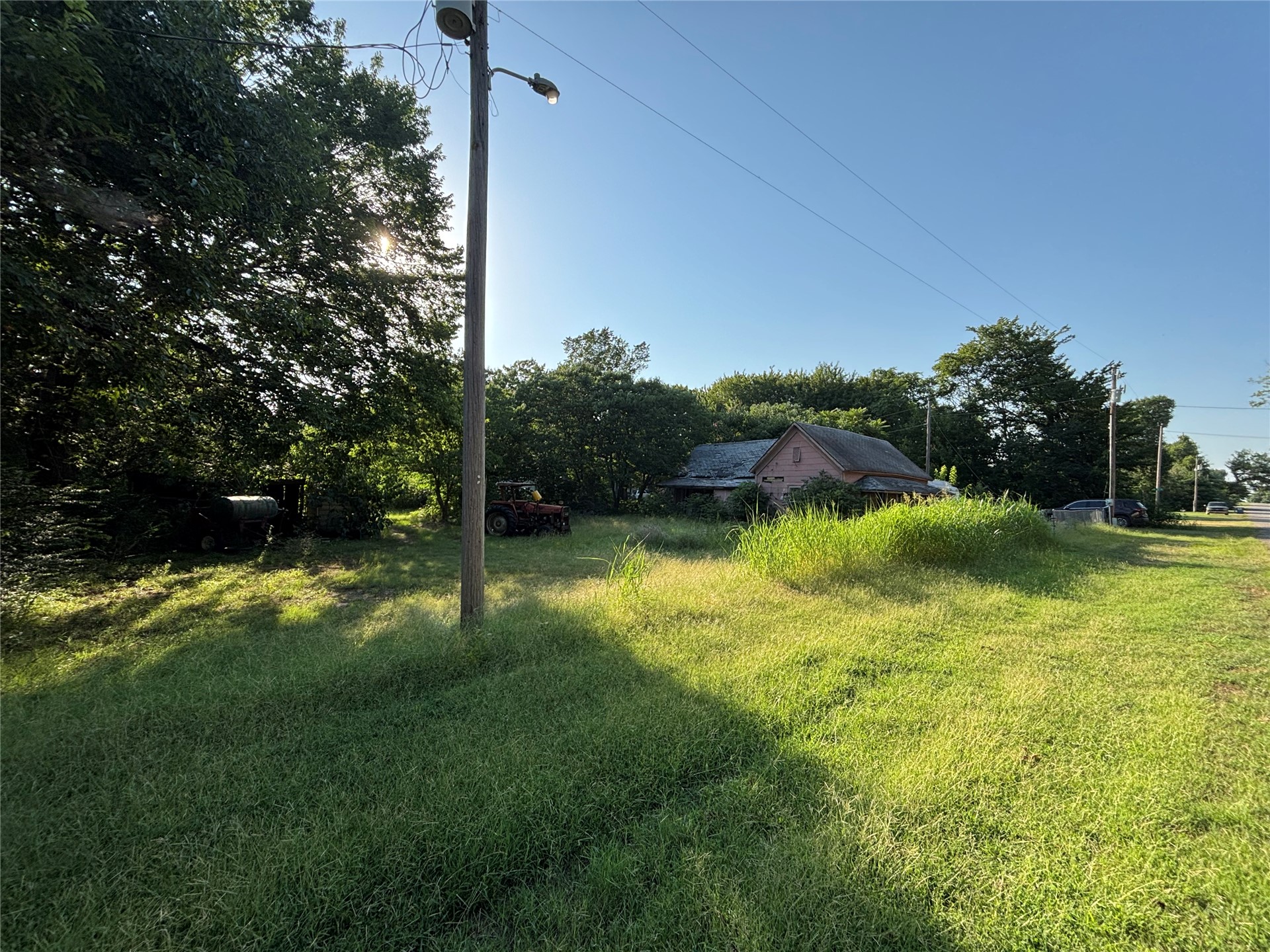 11 N Main Street Hendrix OK 74741