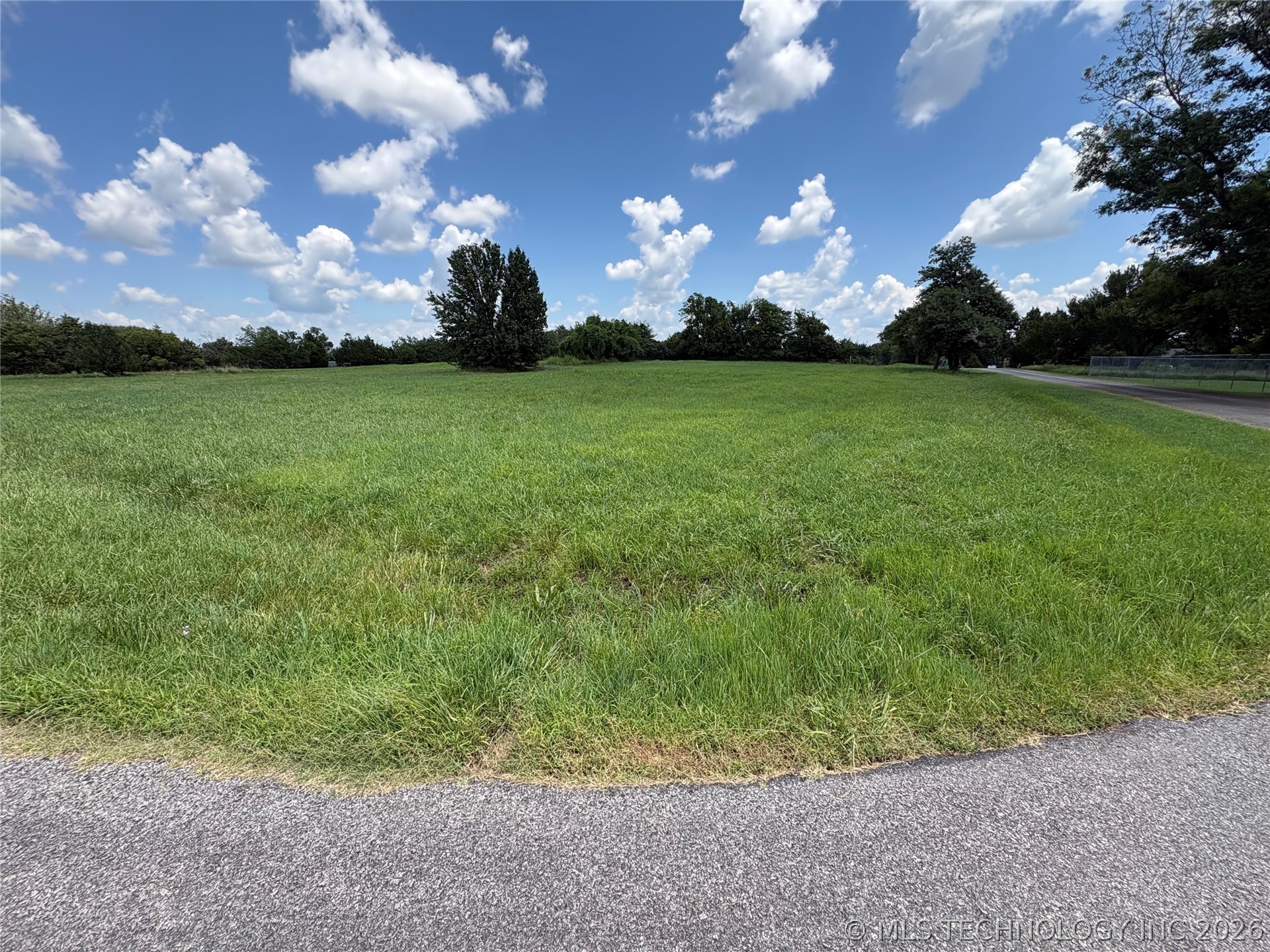 9011 N Hudson Avenue Sperry OK 74073