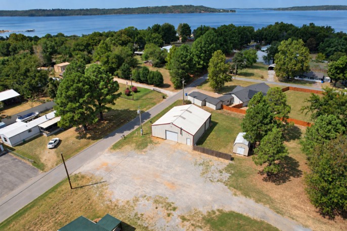 328 Hamilton Road Eufaula OK 74432