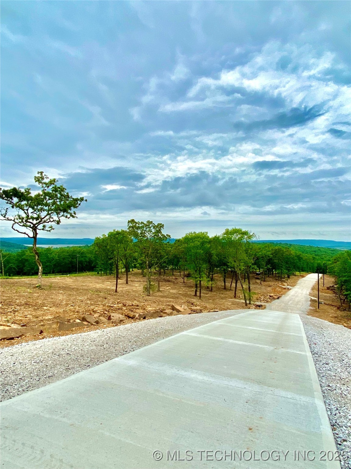 1234 Chicken Creek Road Cookson OK 74427