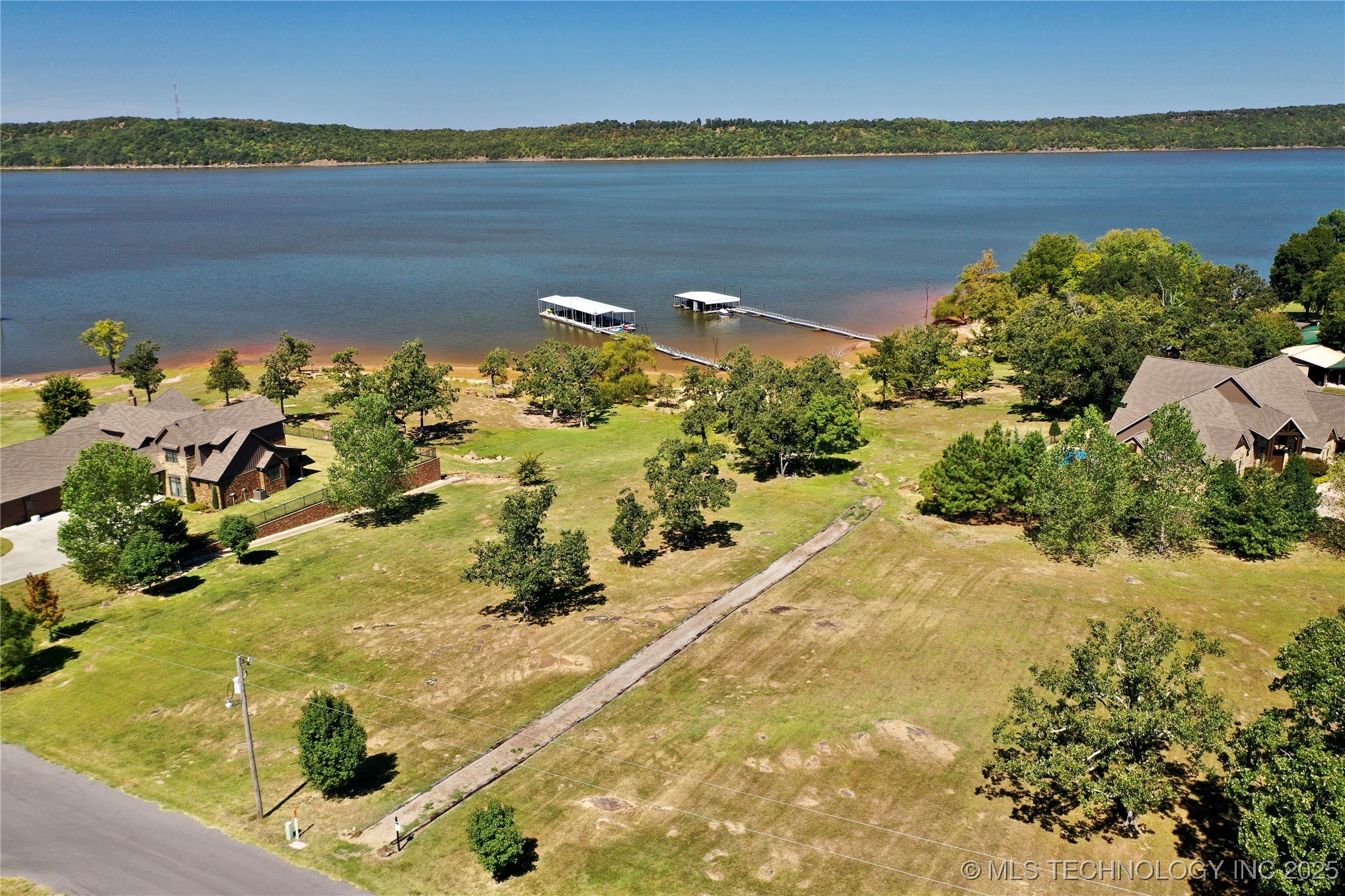 4 Channel Road Eufaula OK 74432