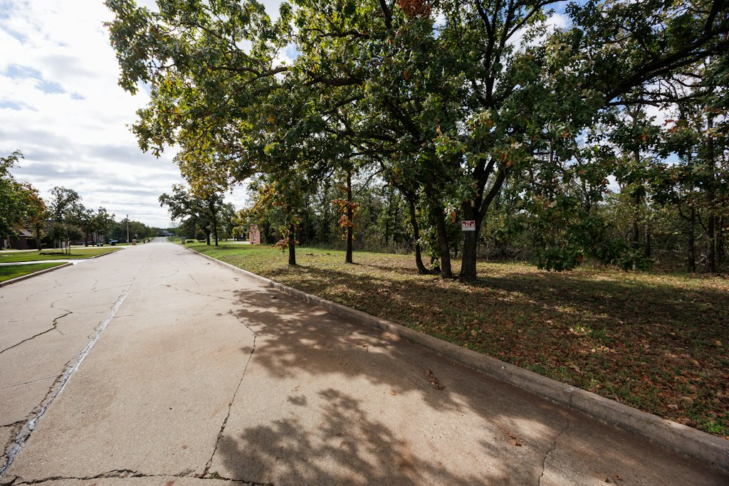 SW Mountain Road Bartlesville OK 74003