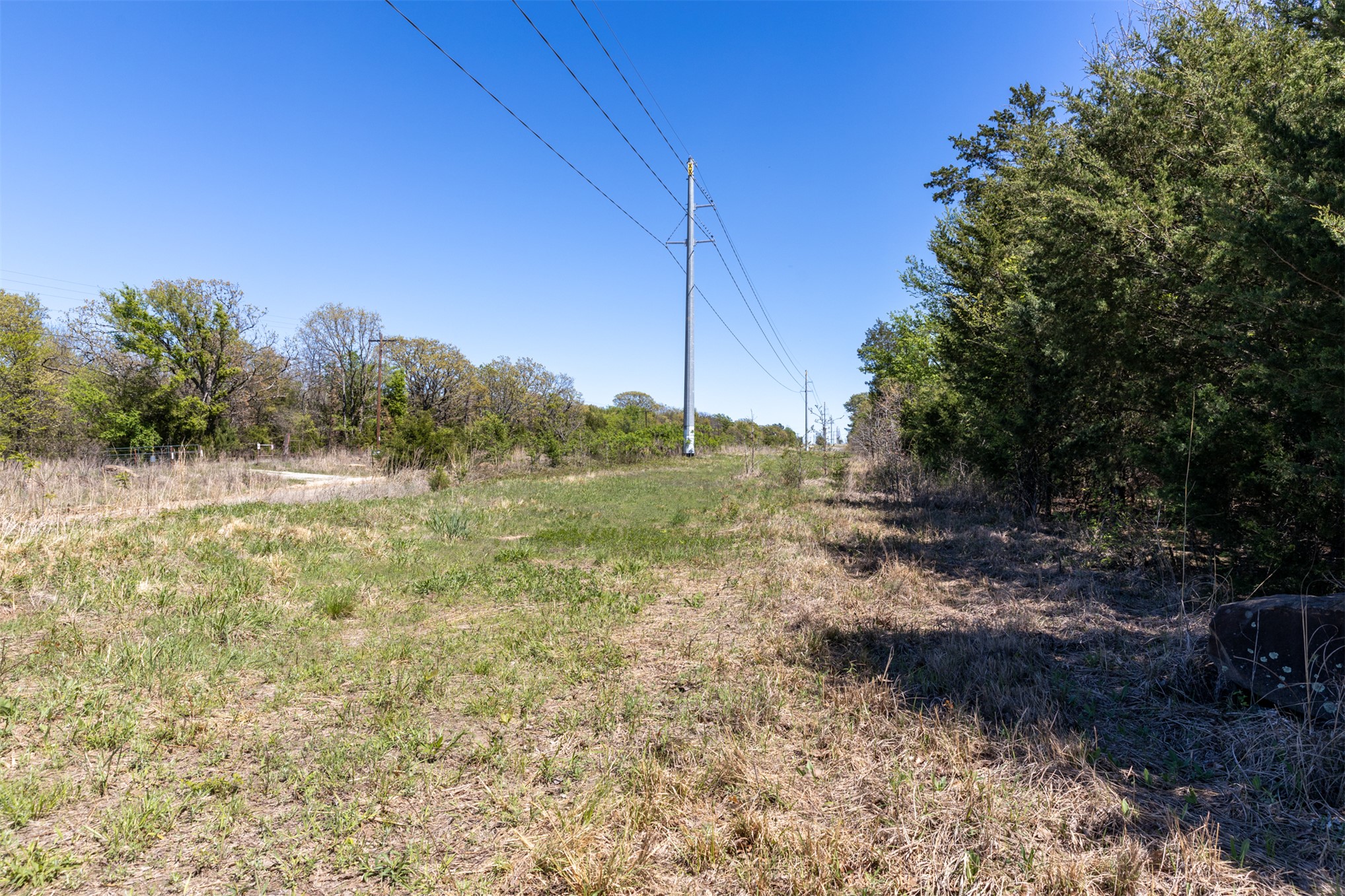 3 E 1180 Road Okemah OK 74859