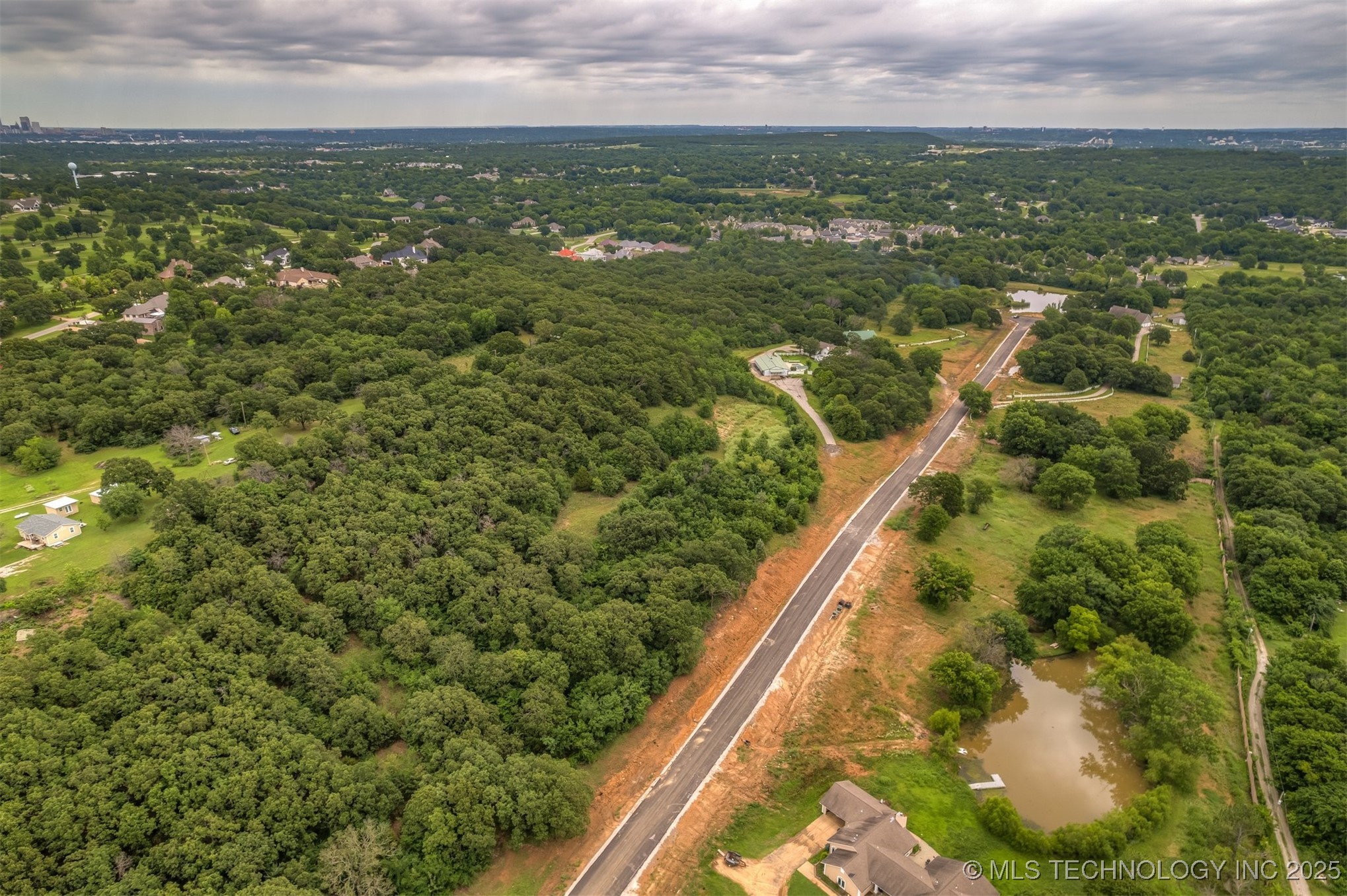 4781 Oak Timber Drive Tulsa OK 74131