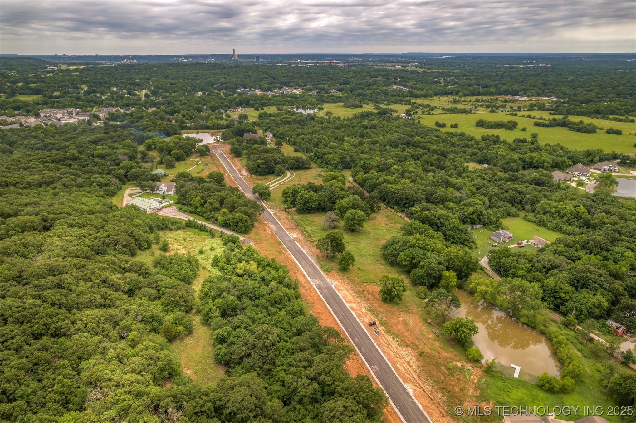 4781 Oak Timber Drive Tulsa OK 74131