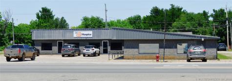 1207 E Jackson Hugo OK 74743