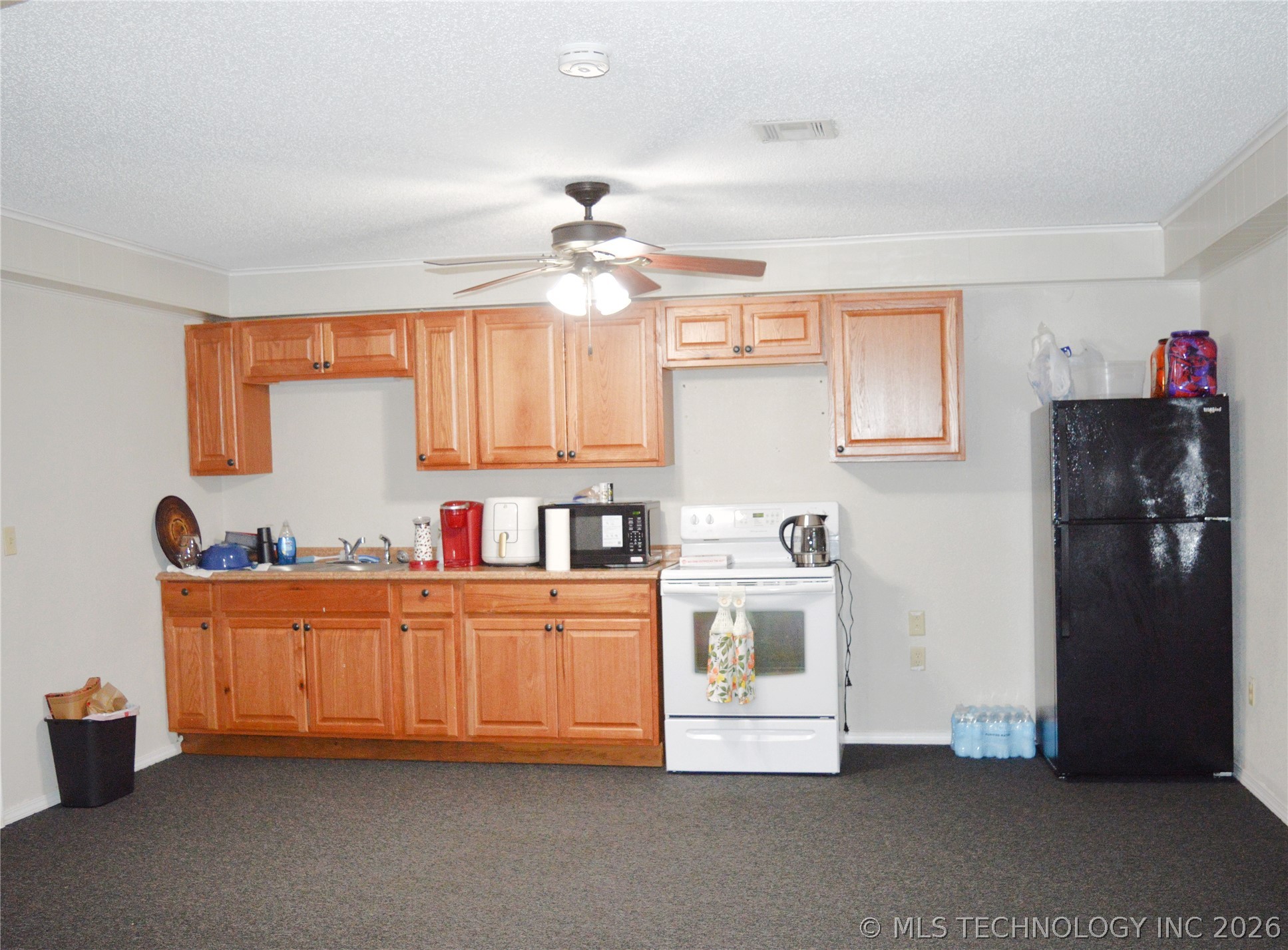 1207 E Jackson Hugo OK 74743