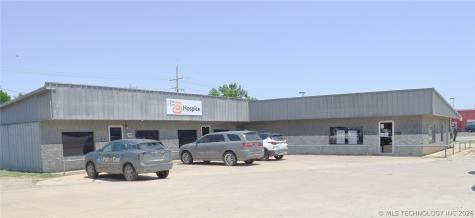 1207 E Jackson Hugo OK 74743