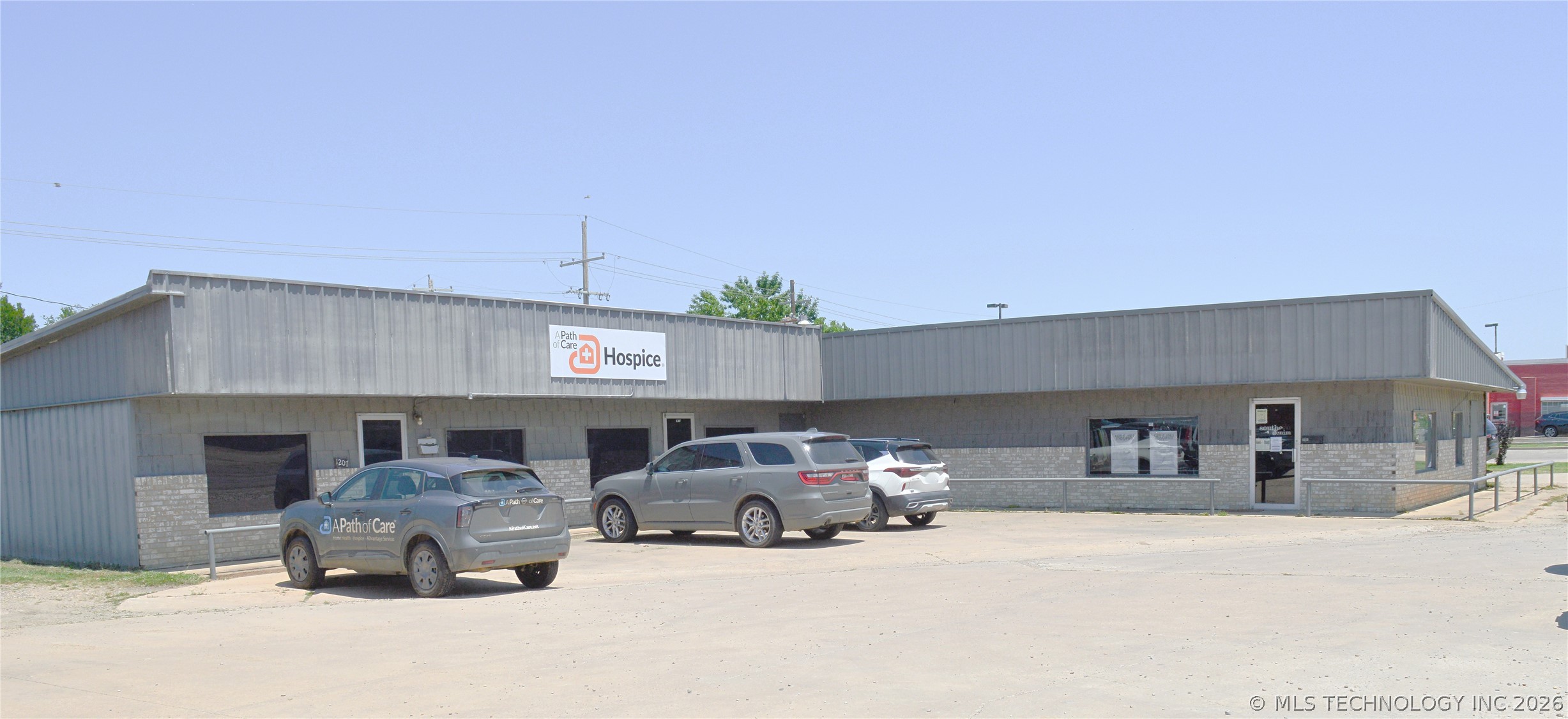 1207 E Jackson Hugo OK 74743