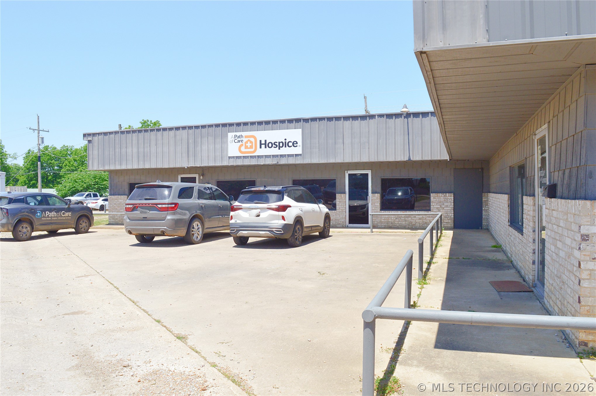 1207 E Jackson Hugo OK 74743