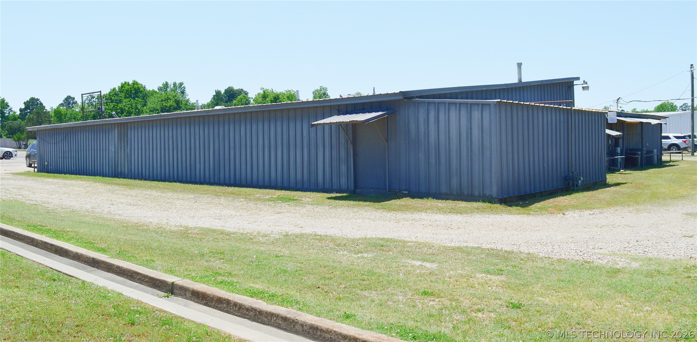 1207 E Jackson Hugo OK 74743