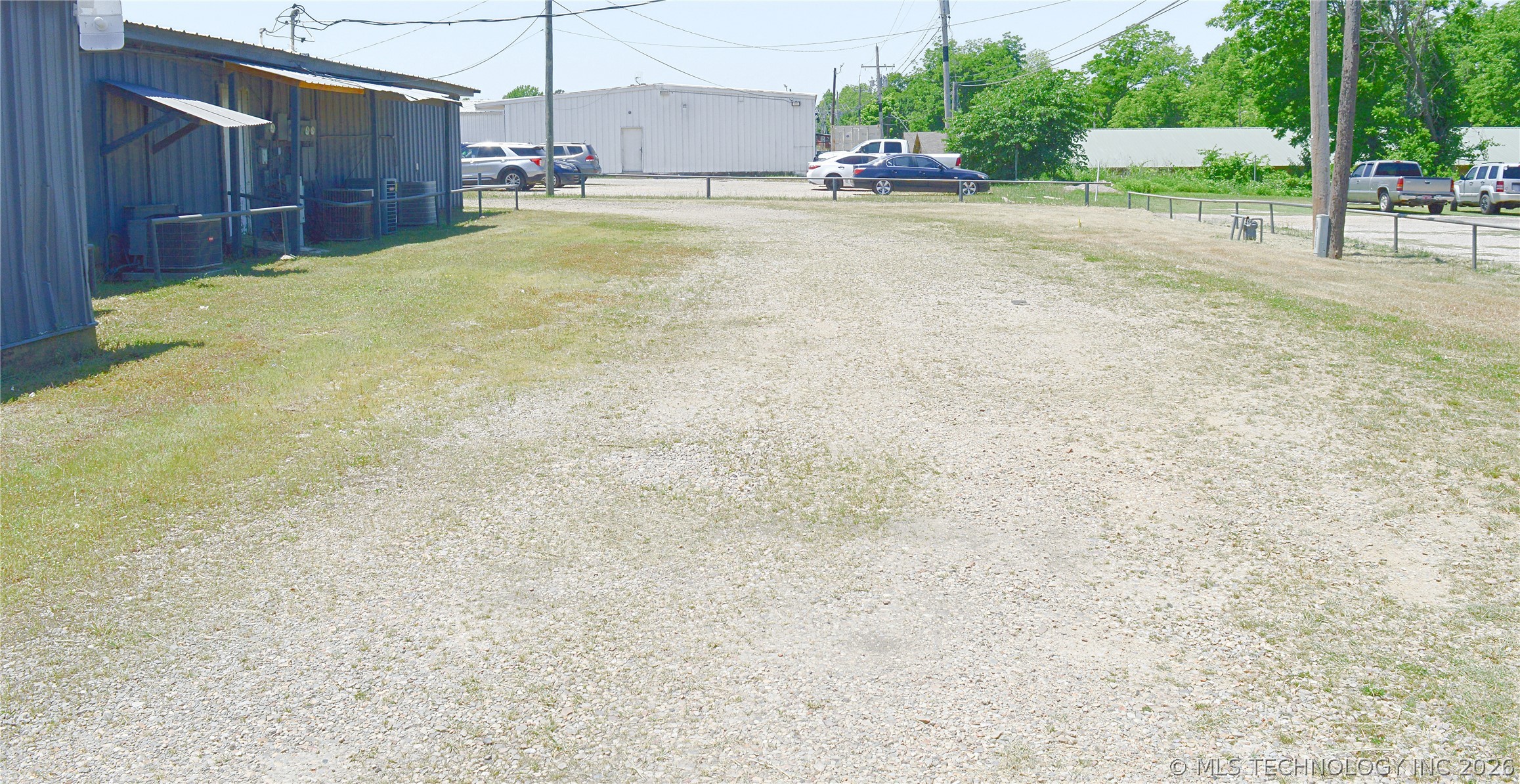 1207 E Jackson Hugo OK 74743