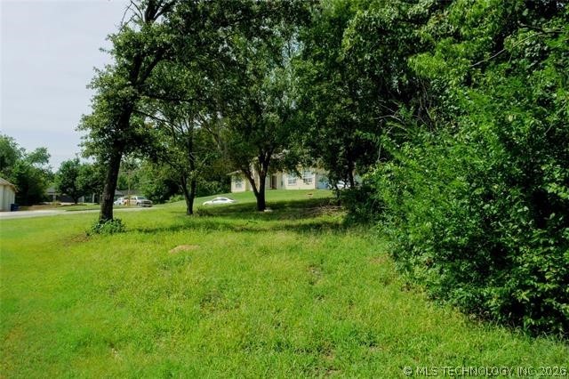 1749 W Pine Place Tulsa OK 74127