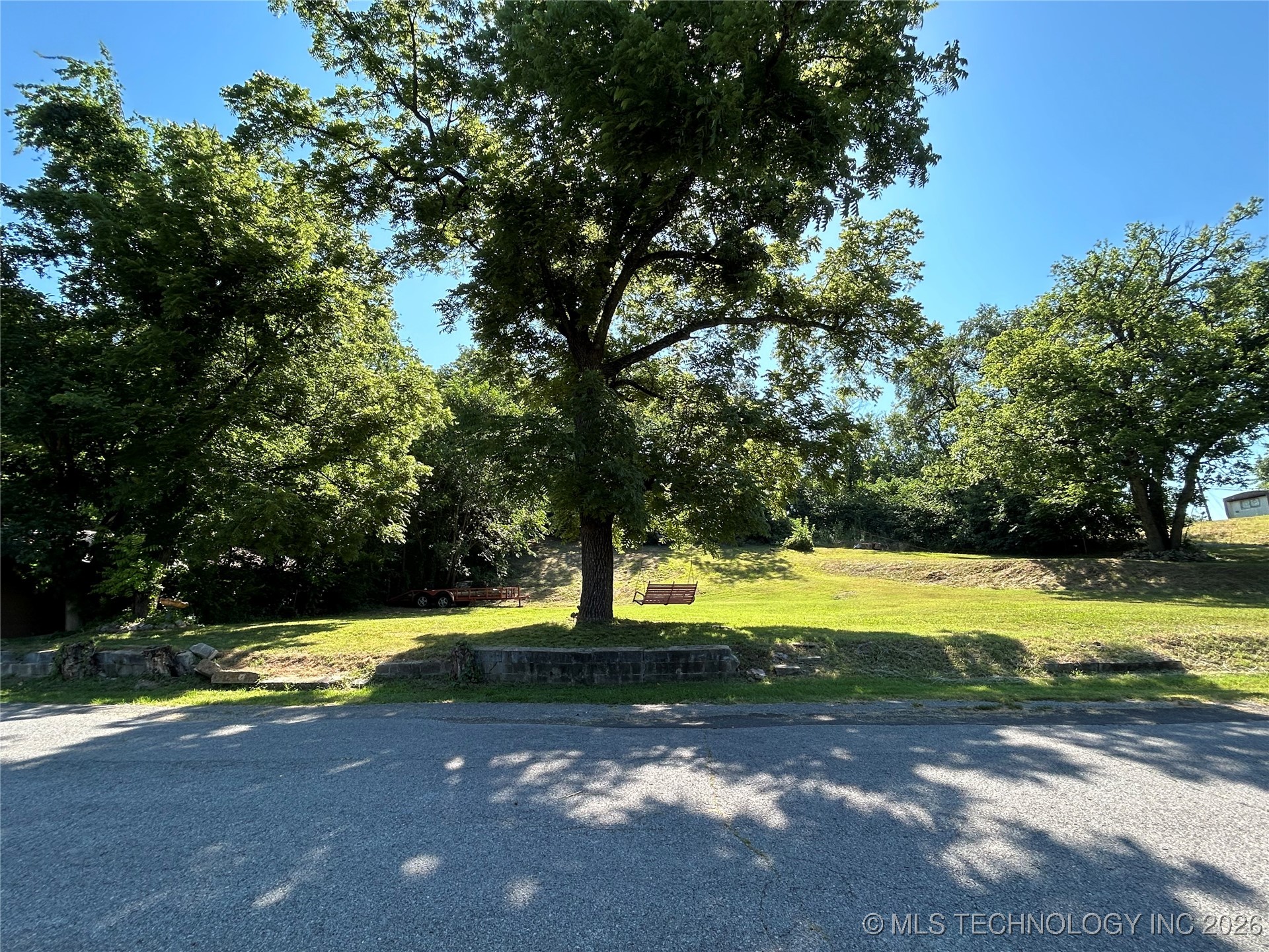 306 N Water Locust Grove OK 74352