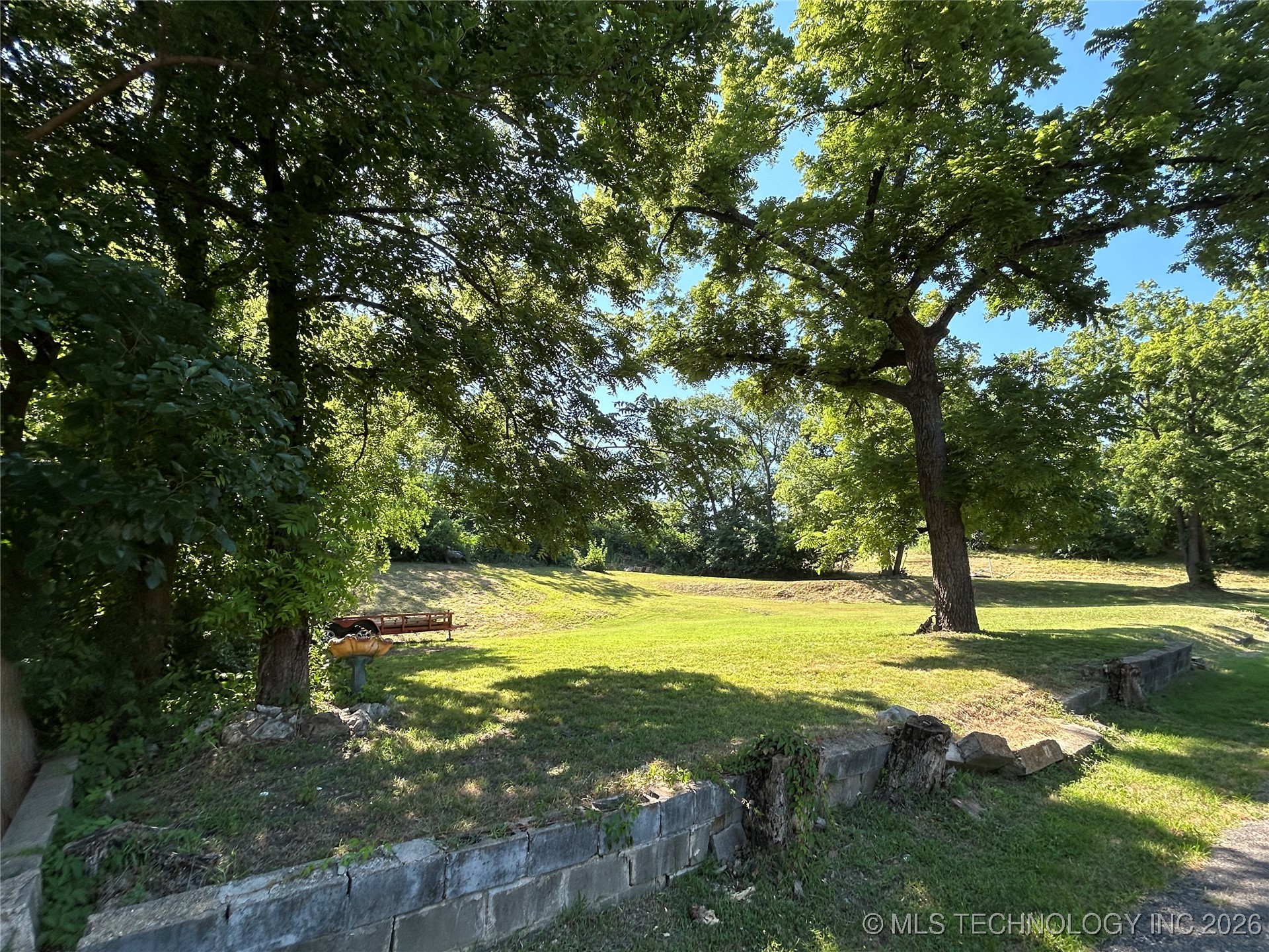 306 N Water Locust Grove OK 74352