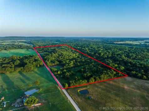 1 E 1020 Road Warner OK 74469