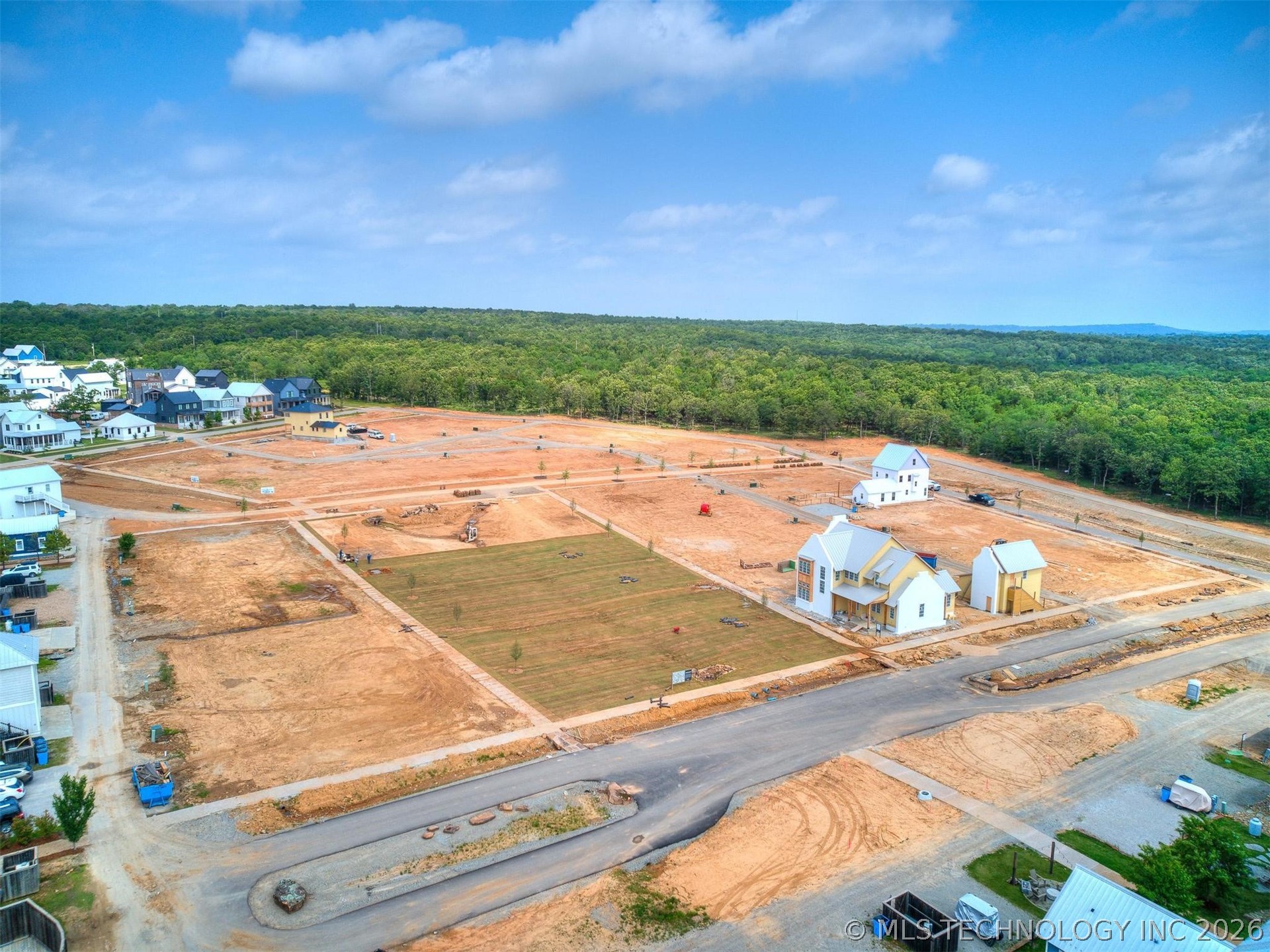 32 Hill Street Carlton Landing OK 74432