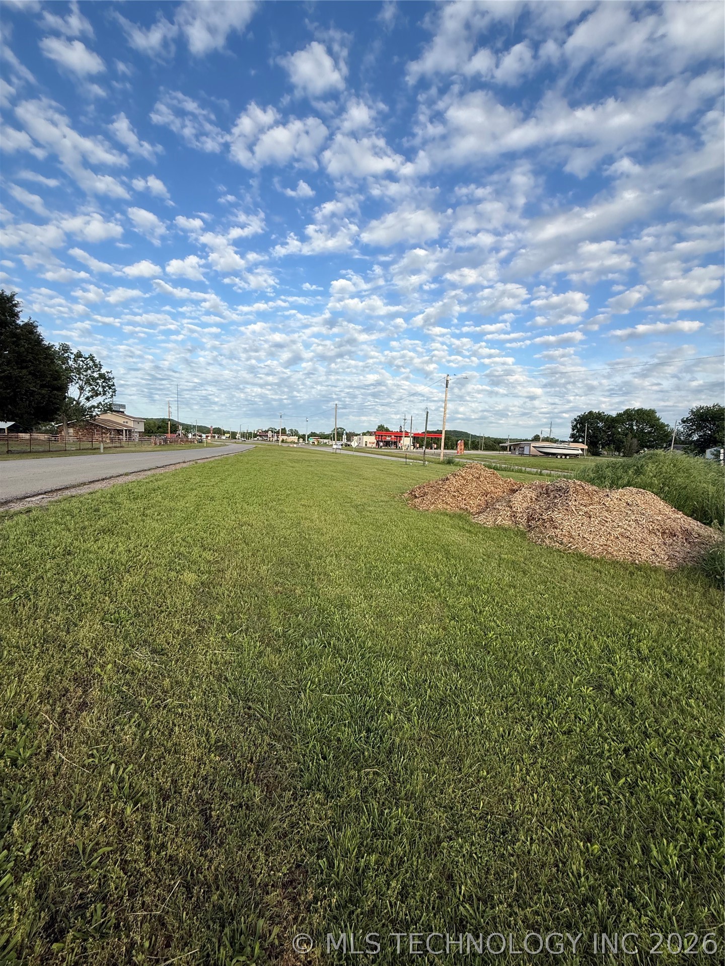 805 Robertson Highway Henryetta OK 74437