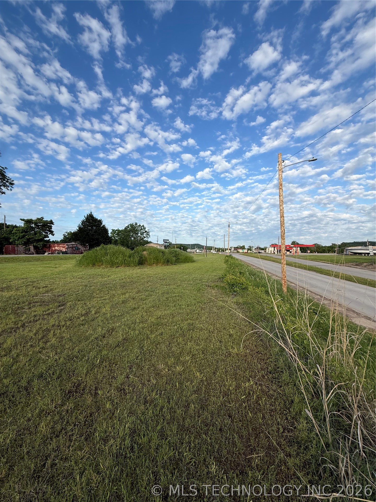 805 Robertson Highway Henryetta OK 74437