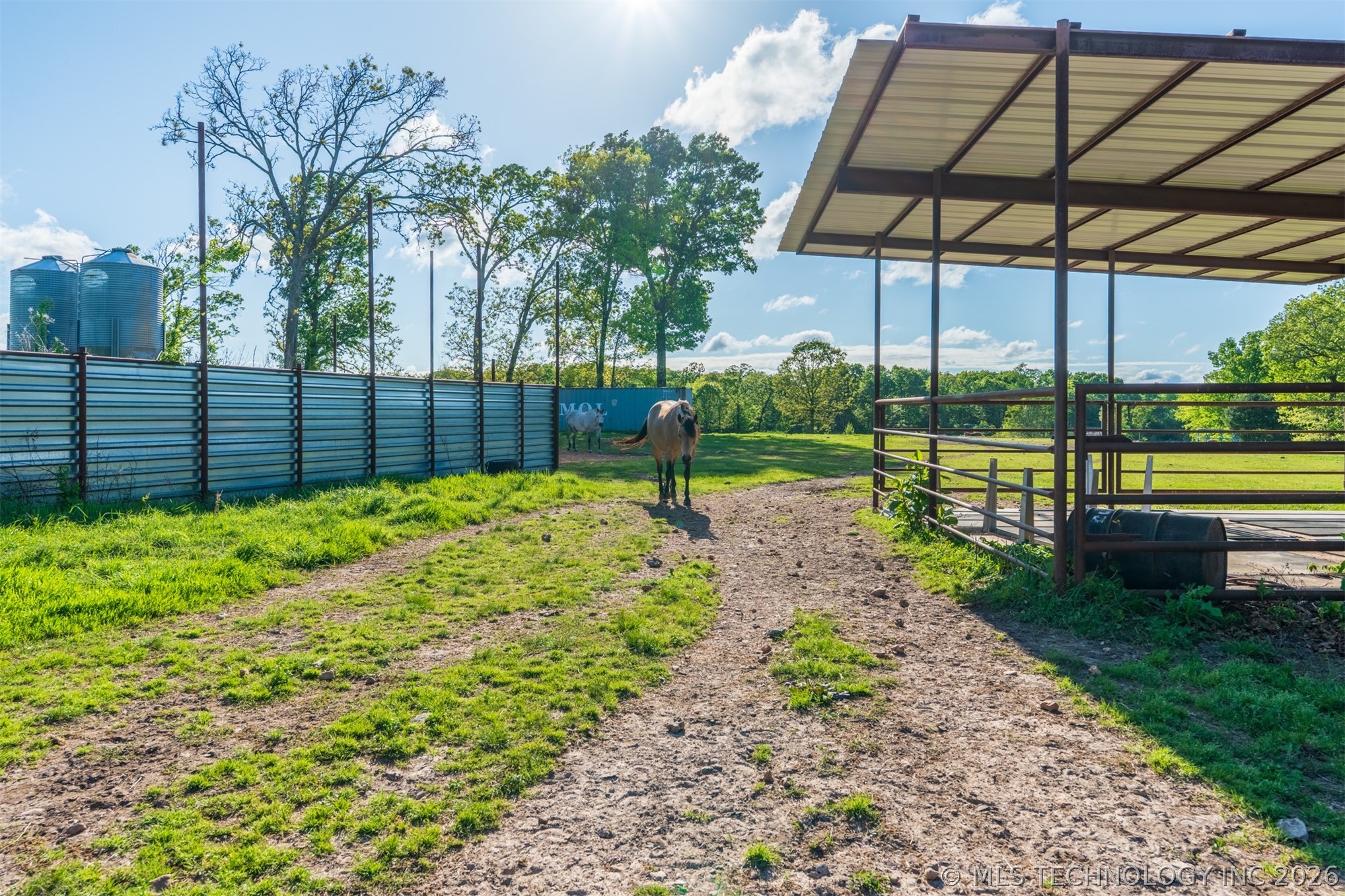 7885 E 590 Road Locust Grove OK 74352