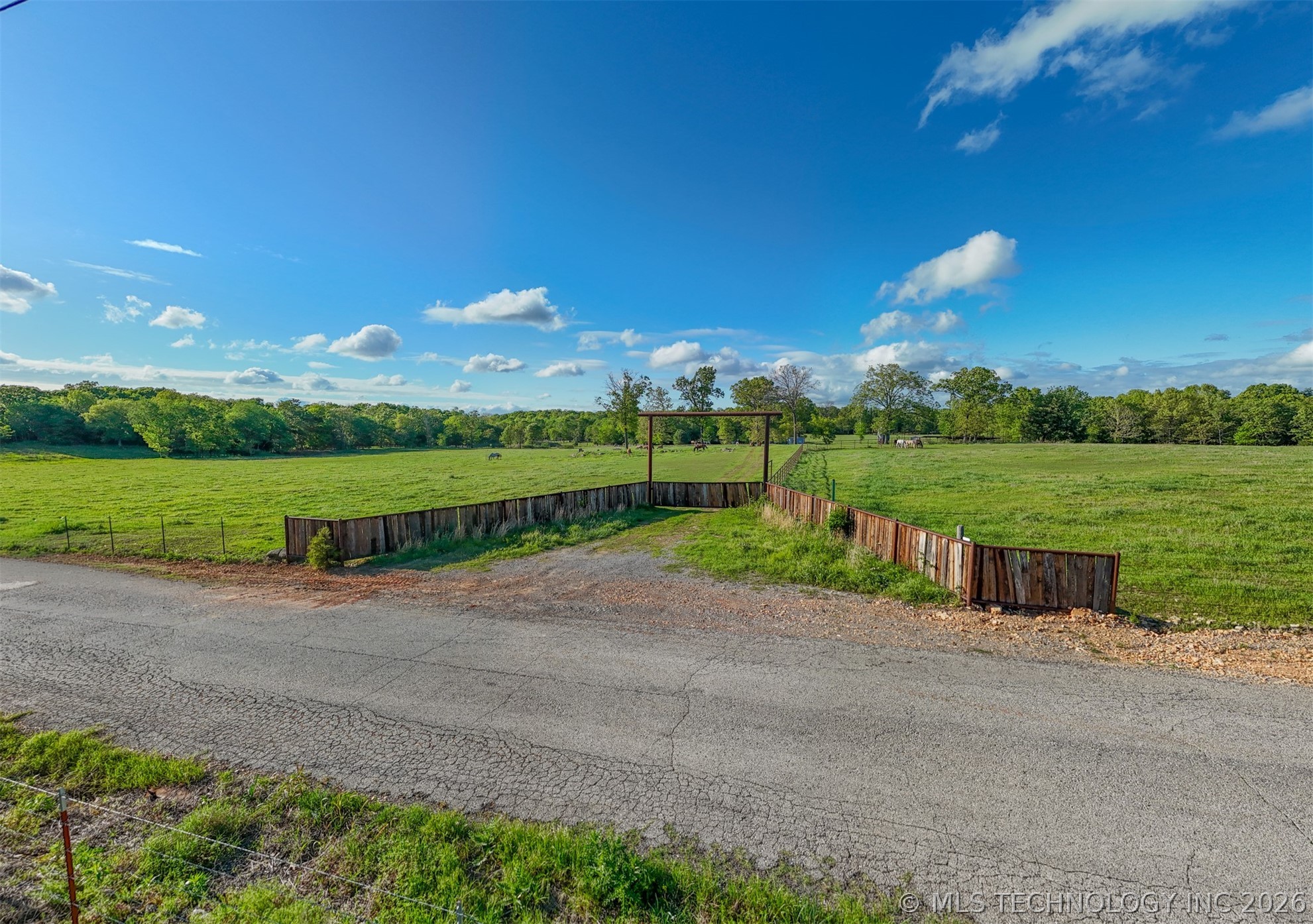 7885 E 590 Road Locust Grove OK 74352
