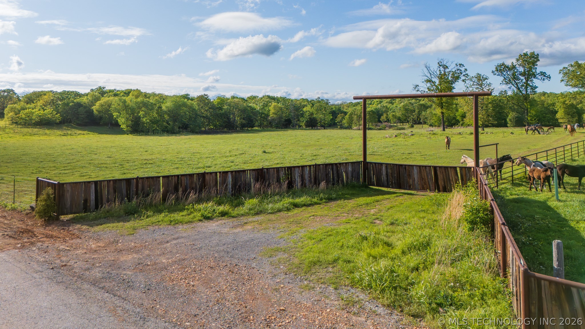 7885 E 590 Road Locust Grove OK 74352