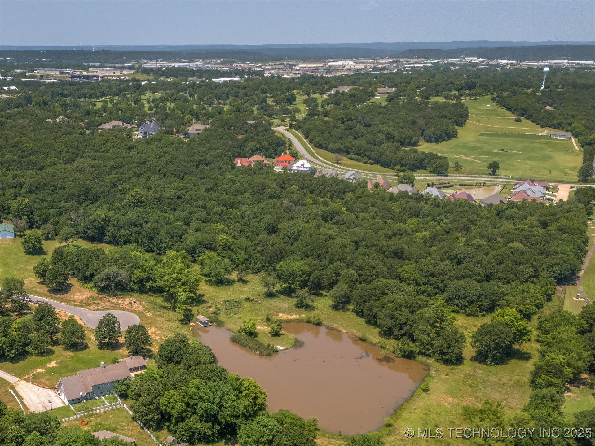 3881 Oak Timber Drive Tulsa OK 74131