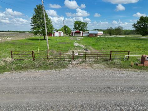 105 S 194th Street W Council Hill OK 74428