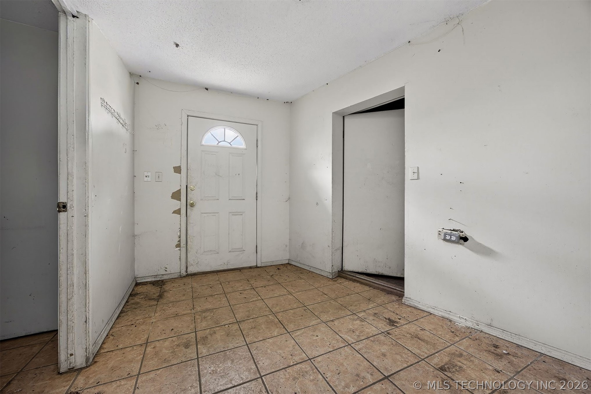 105 S 194th Street W Council Hill OK 74428