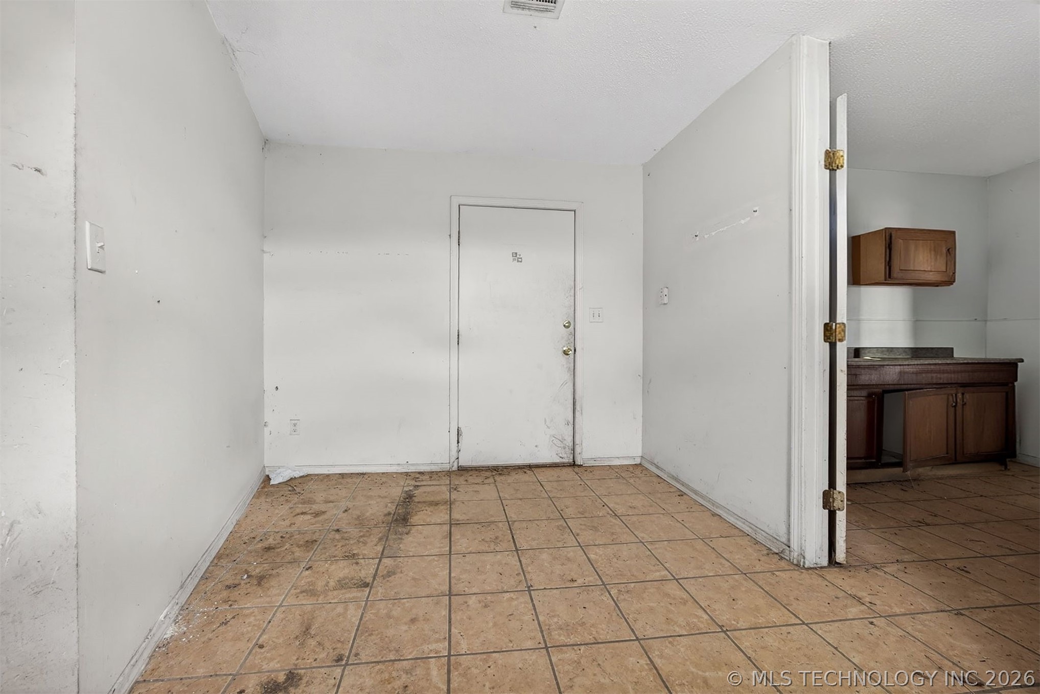 105 S 194th Street W Council Hill OK 74428