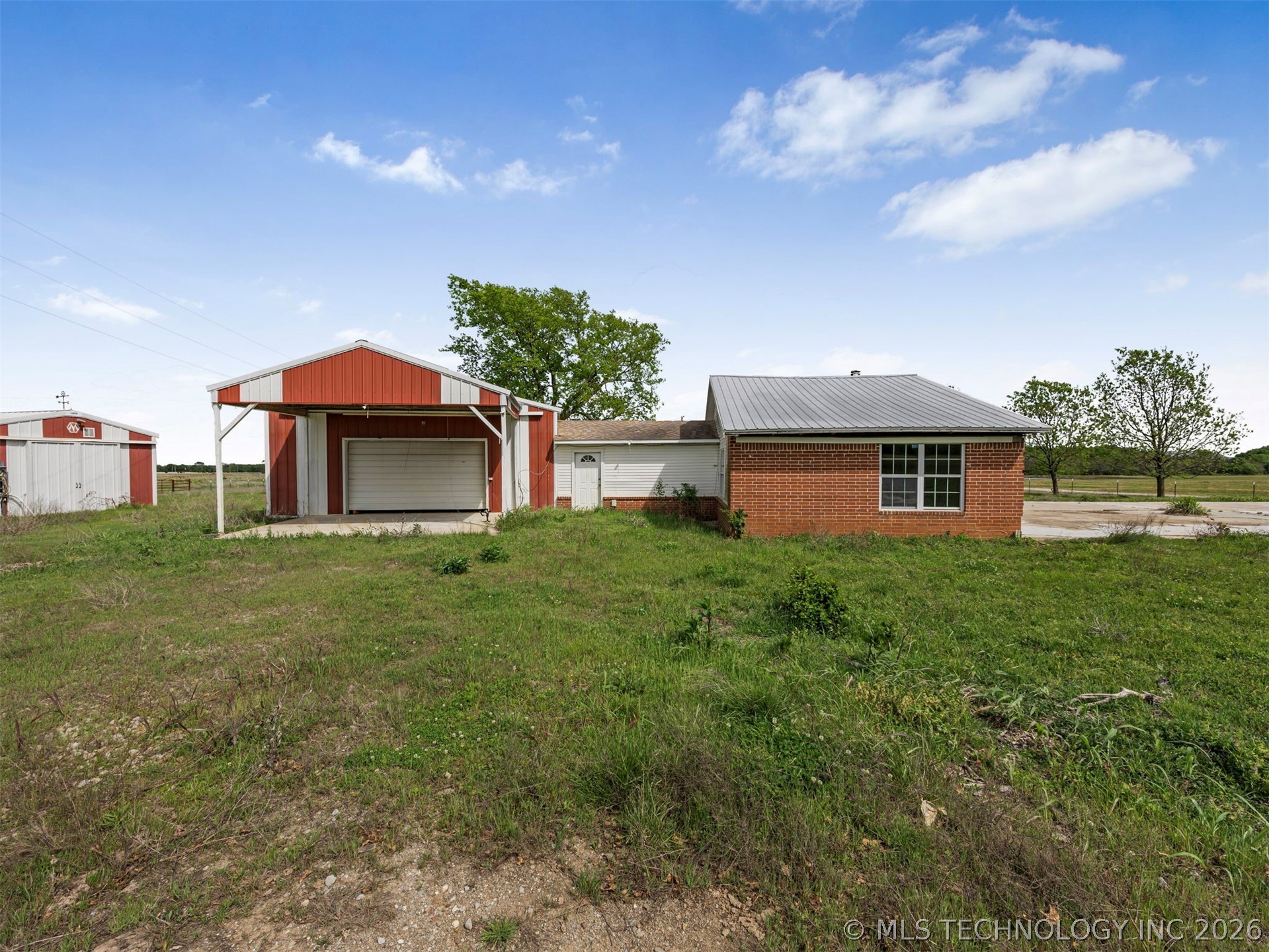 105 S 194th Street W Council Hill OK 74428