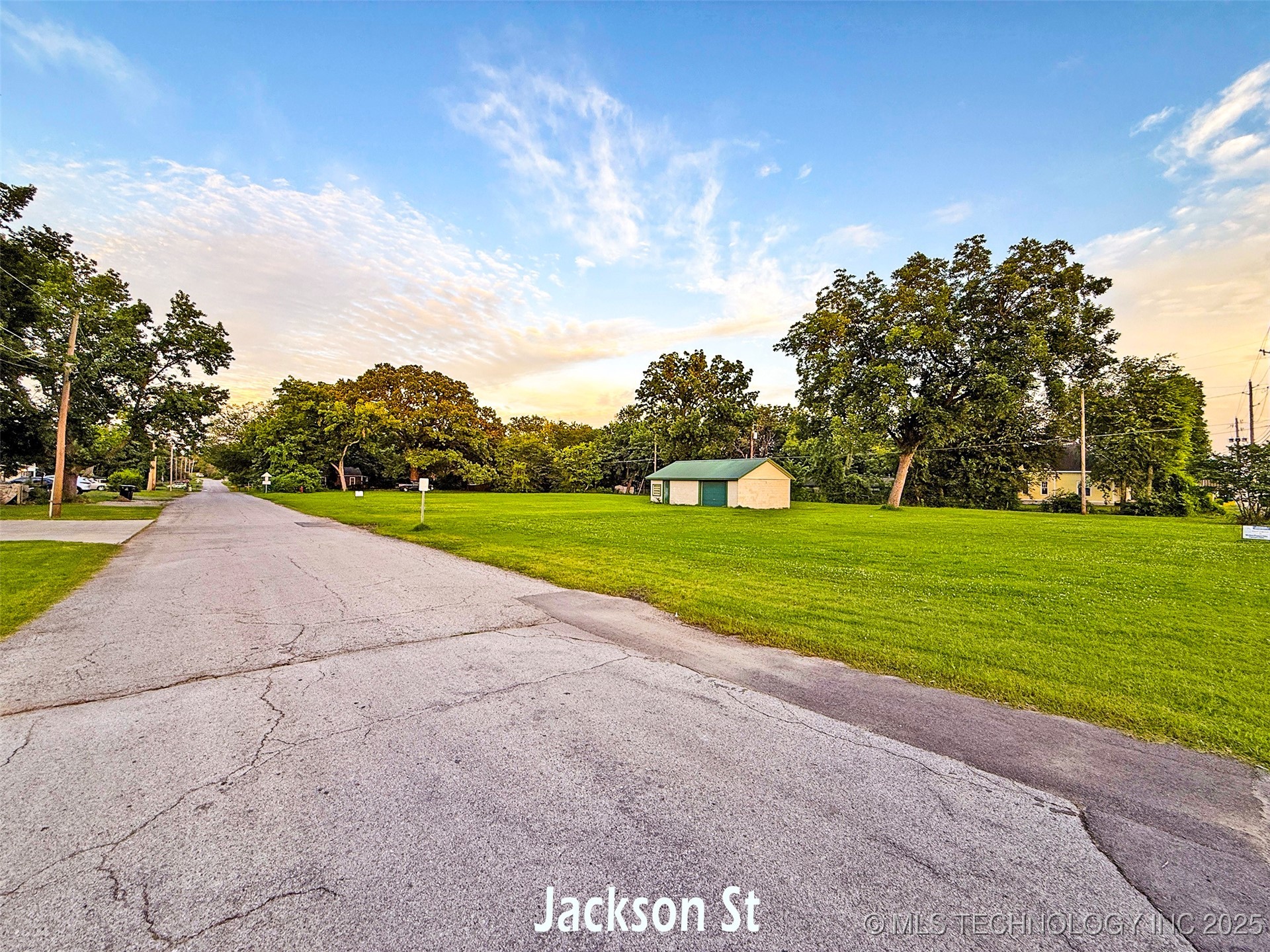 905 S Main Street Broken Arrow OK 74012