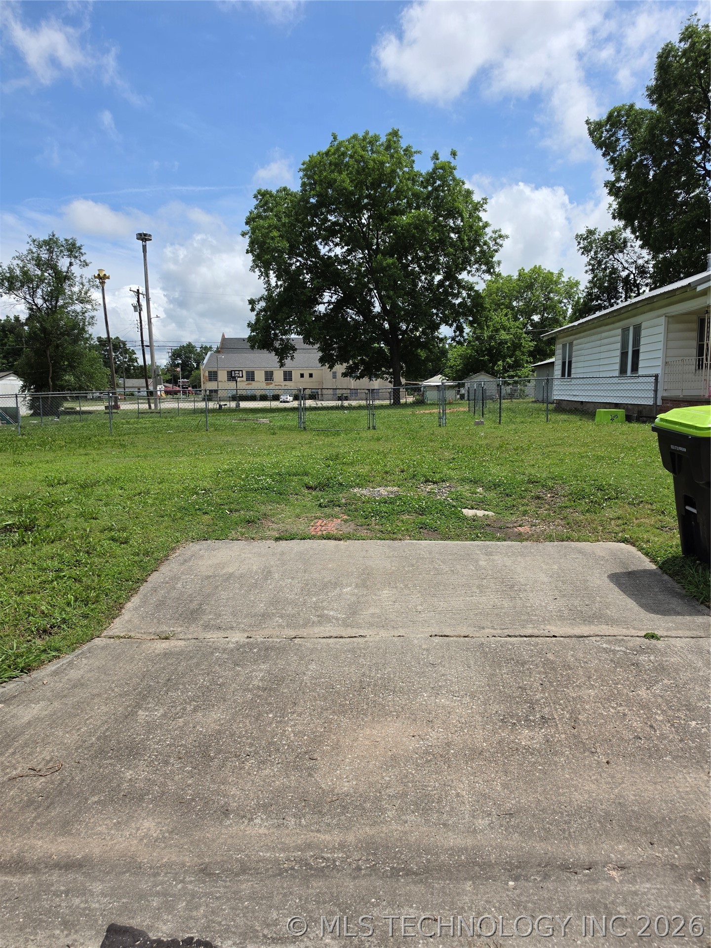 607 W 5th Street Ada OK 74820