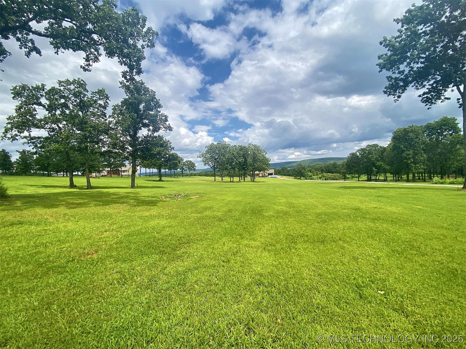 15860 W Redbud Road Park Hill OK 74451