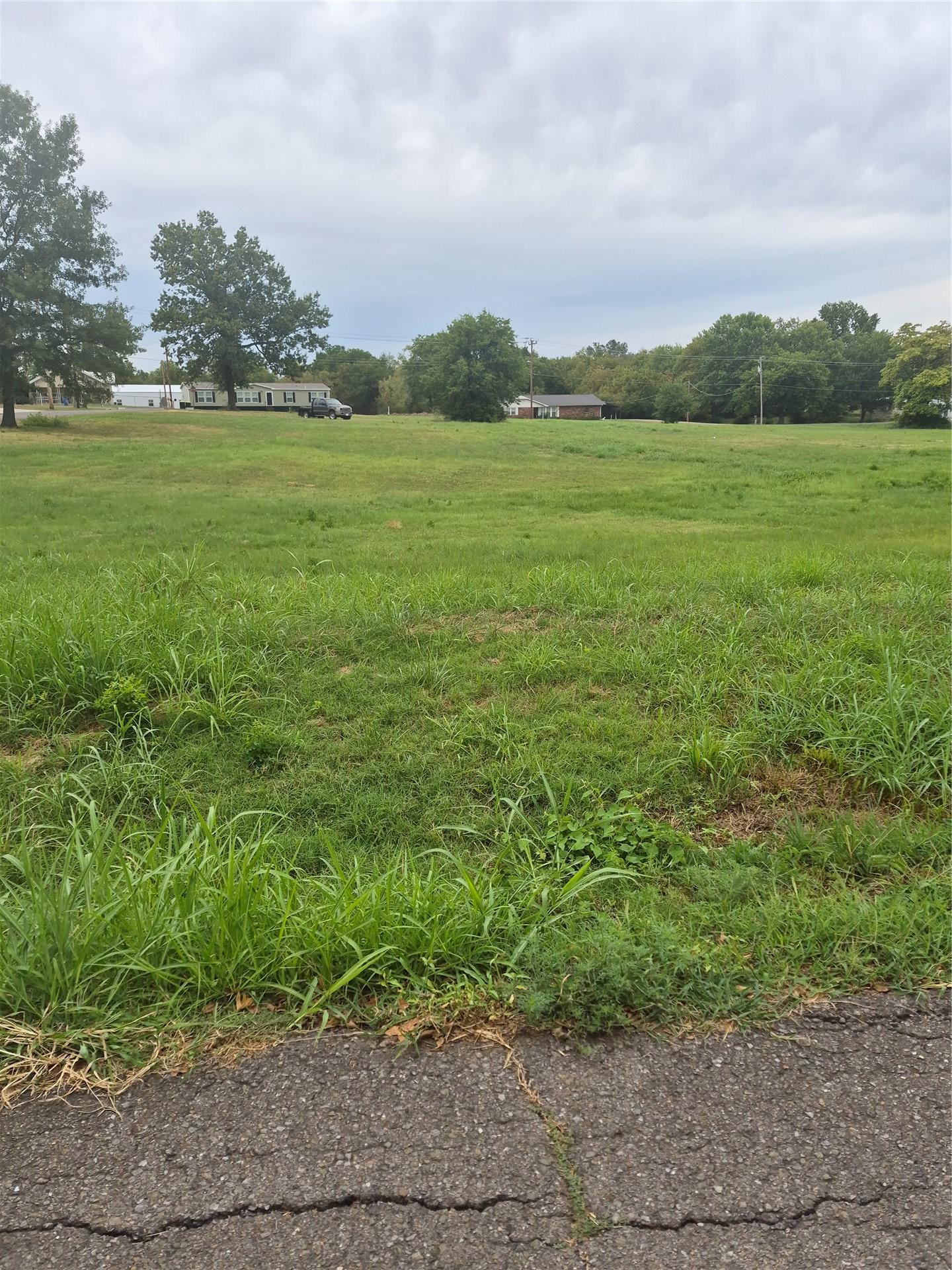 737 NW 4 Street Checotah OK 74426
