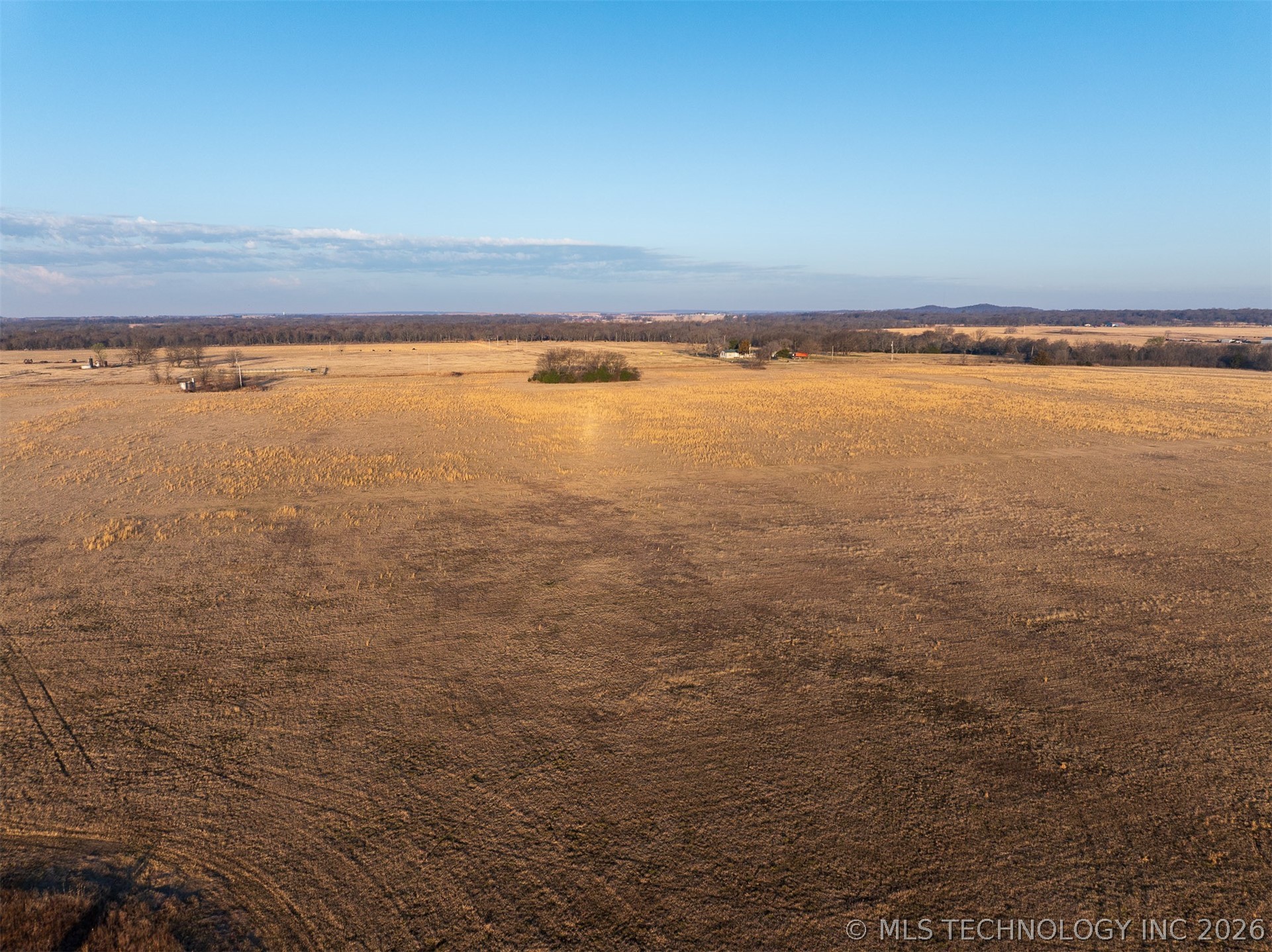 3 N 320 Road Morris OK 74445