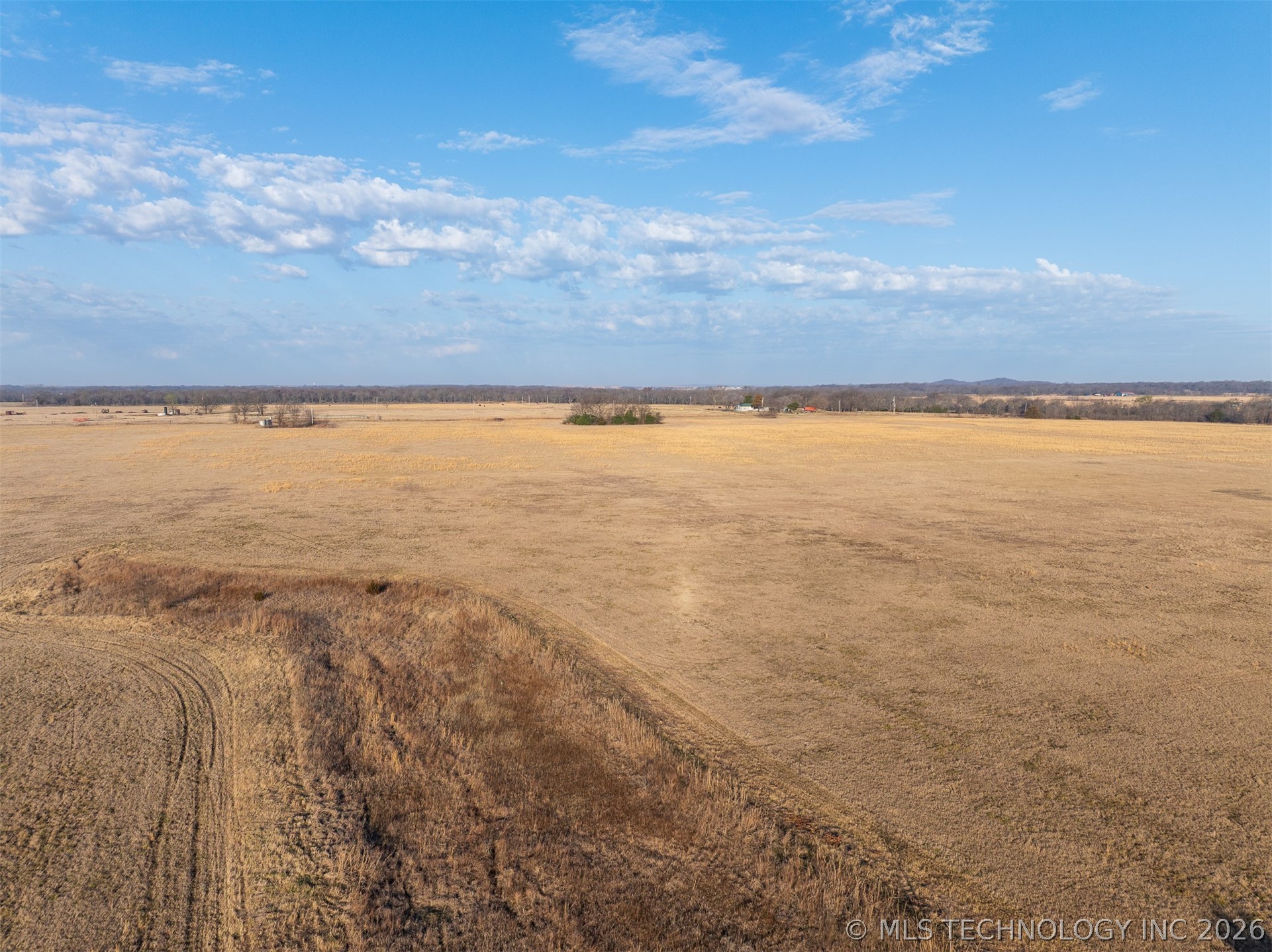 3 N 320 Road Morris OK 74445