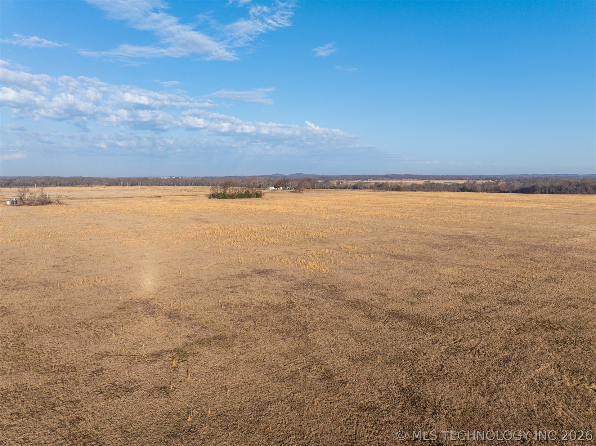 3 N 320 Road Morris OK 74445