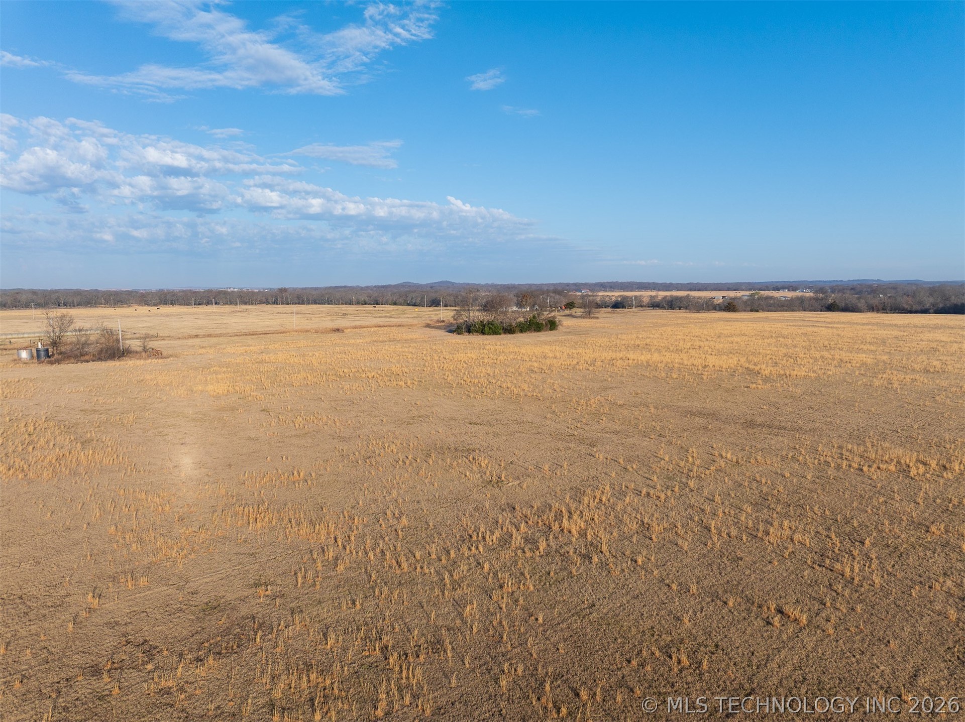 3 N 320 Road Morris OK 74445