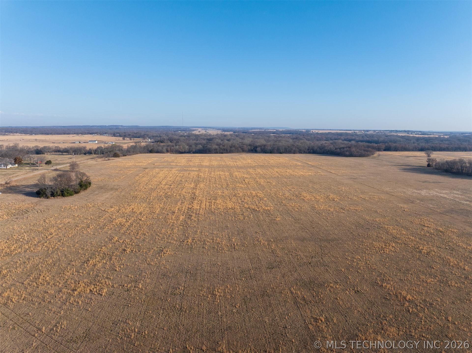 3 N 320 Road Morris OK 74445