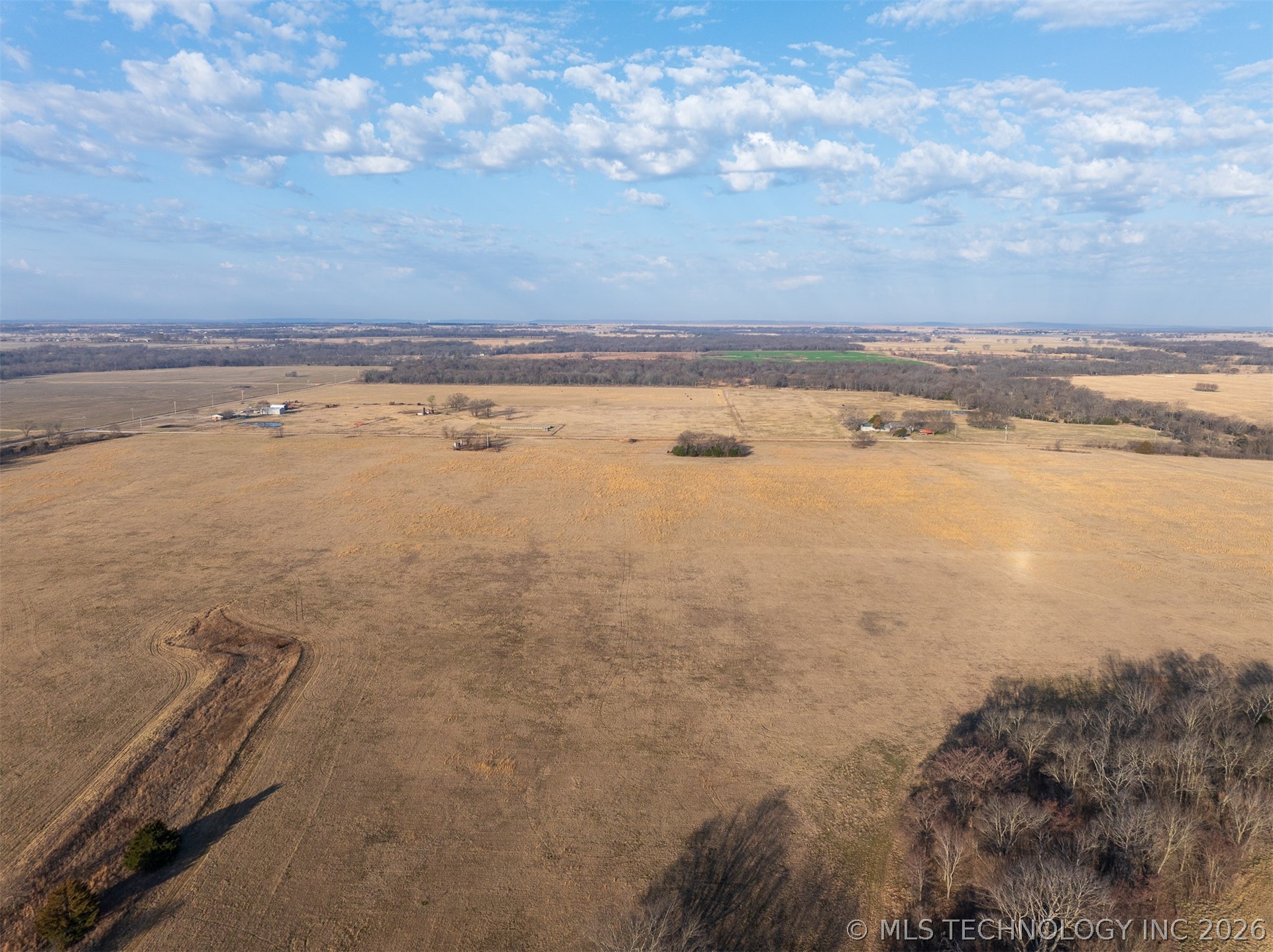 3 N 320 Road Morris OK 74445