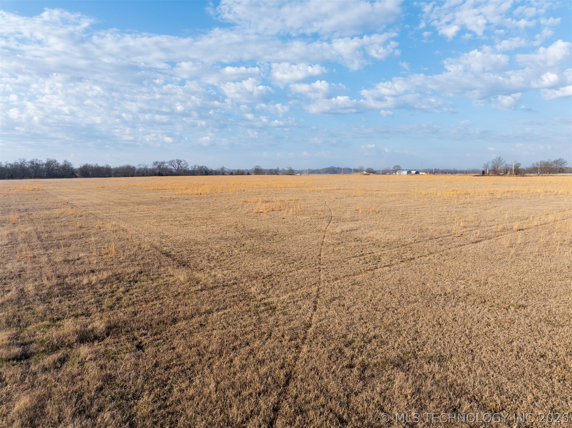 3 N 320 Road Morris OK 74445