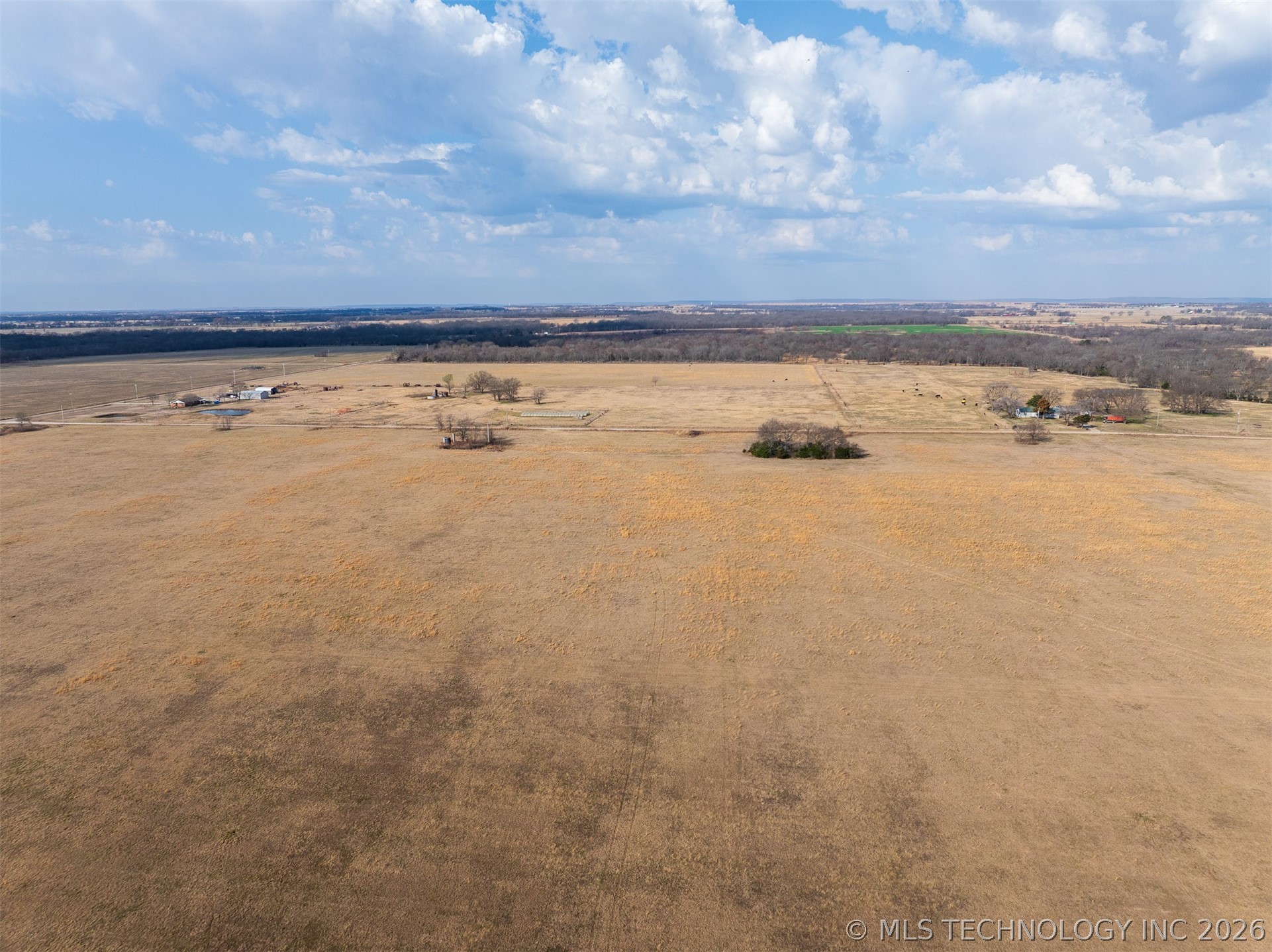 3 N 320 Road Morris OK 74445