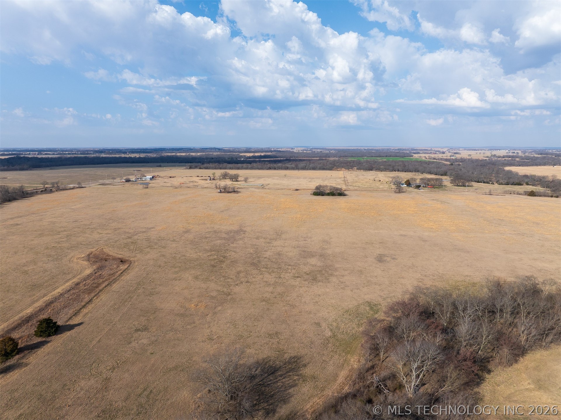 3 N 320 Road Morris OK 74445