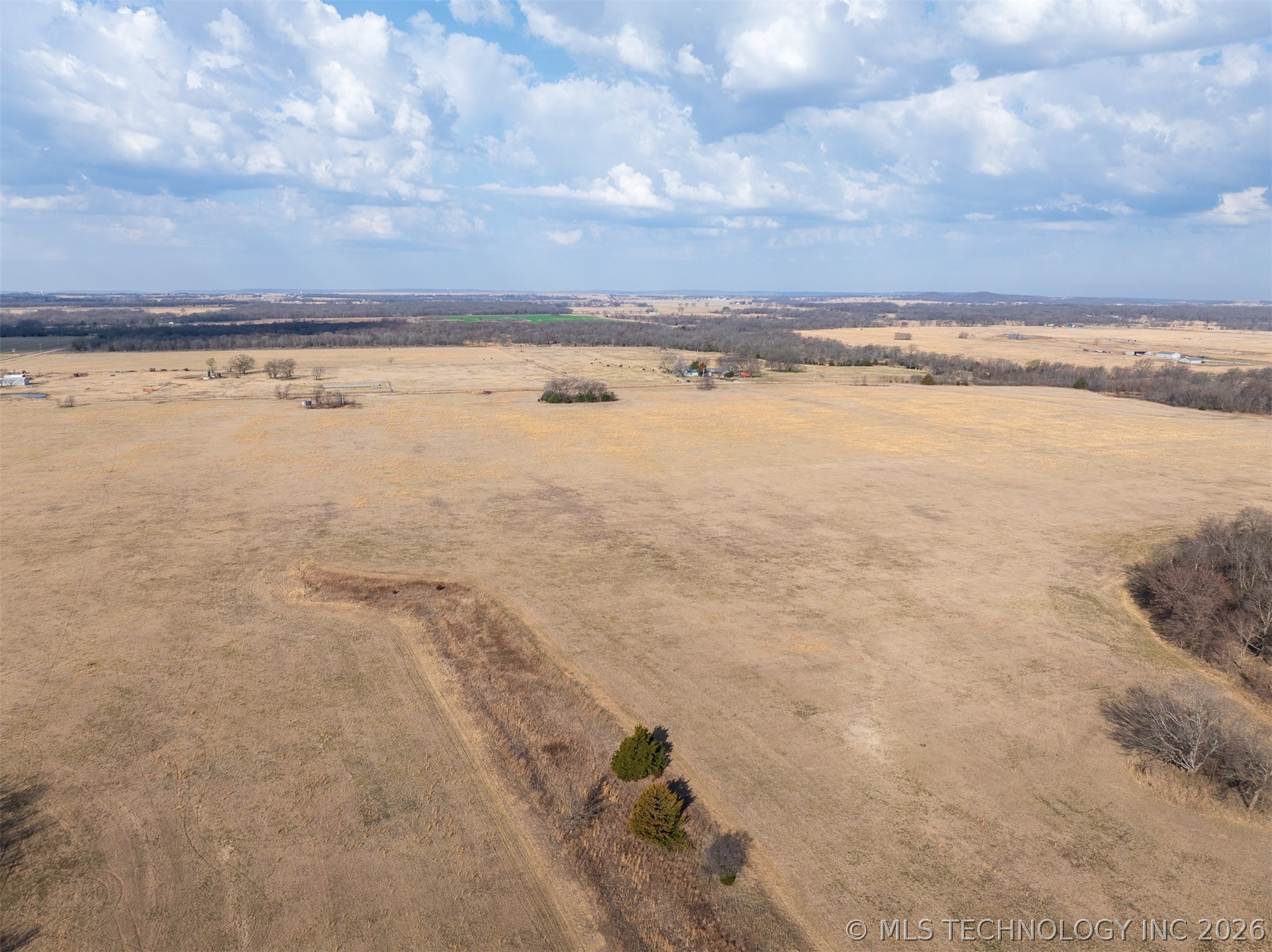 3 N 320 Road Morris OK 74445