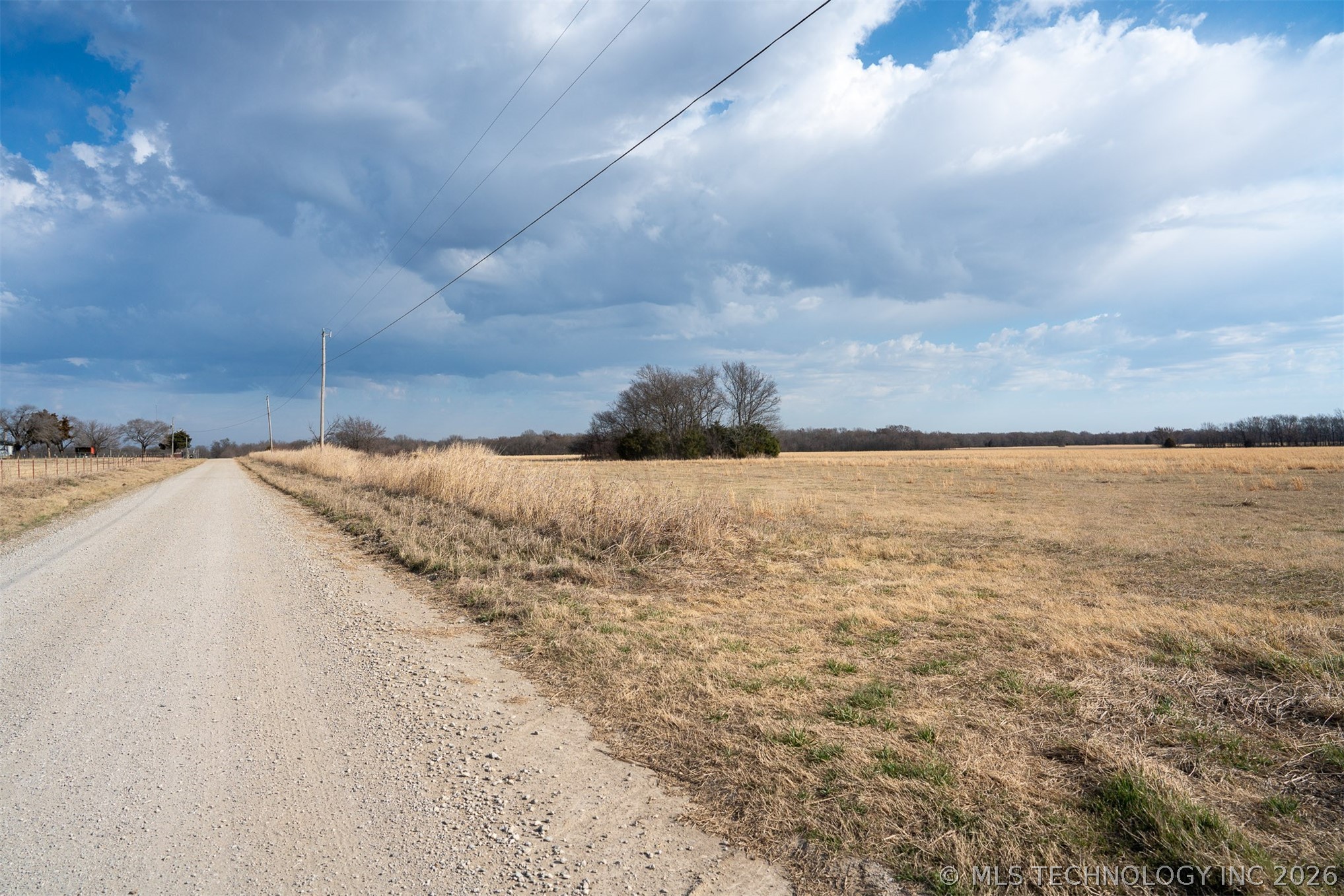 3 N 320 Road Morris OK 74445