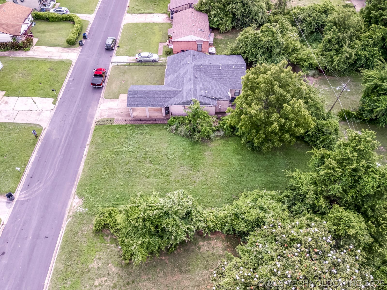 2042 E Young Place Tulsa OK 74110